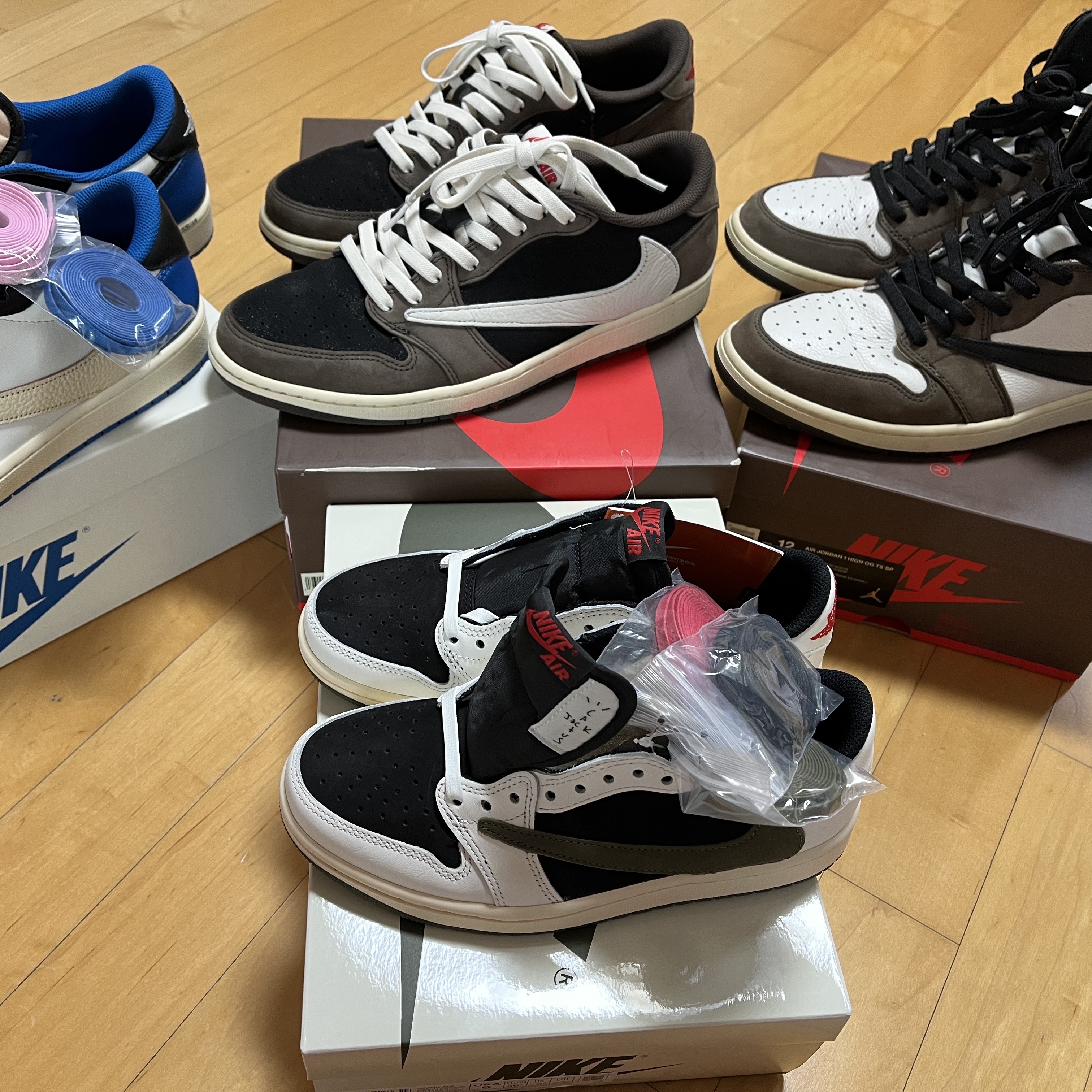 Jordan 1 x Travis Scott x Fragment Retro Low OG SP Military Blue, (W) Jordan 1 x Travis Scott Retro Low OG SP Medium Olive 착용 스타일