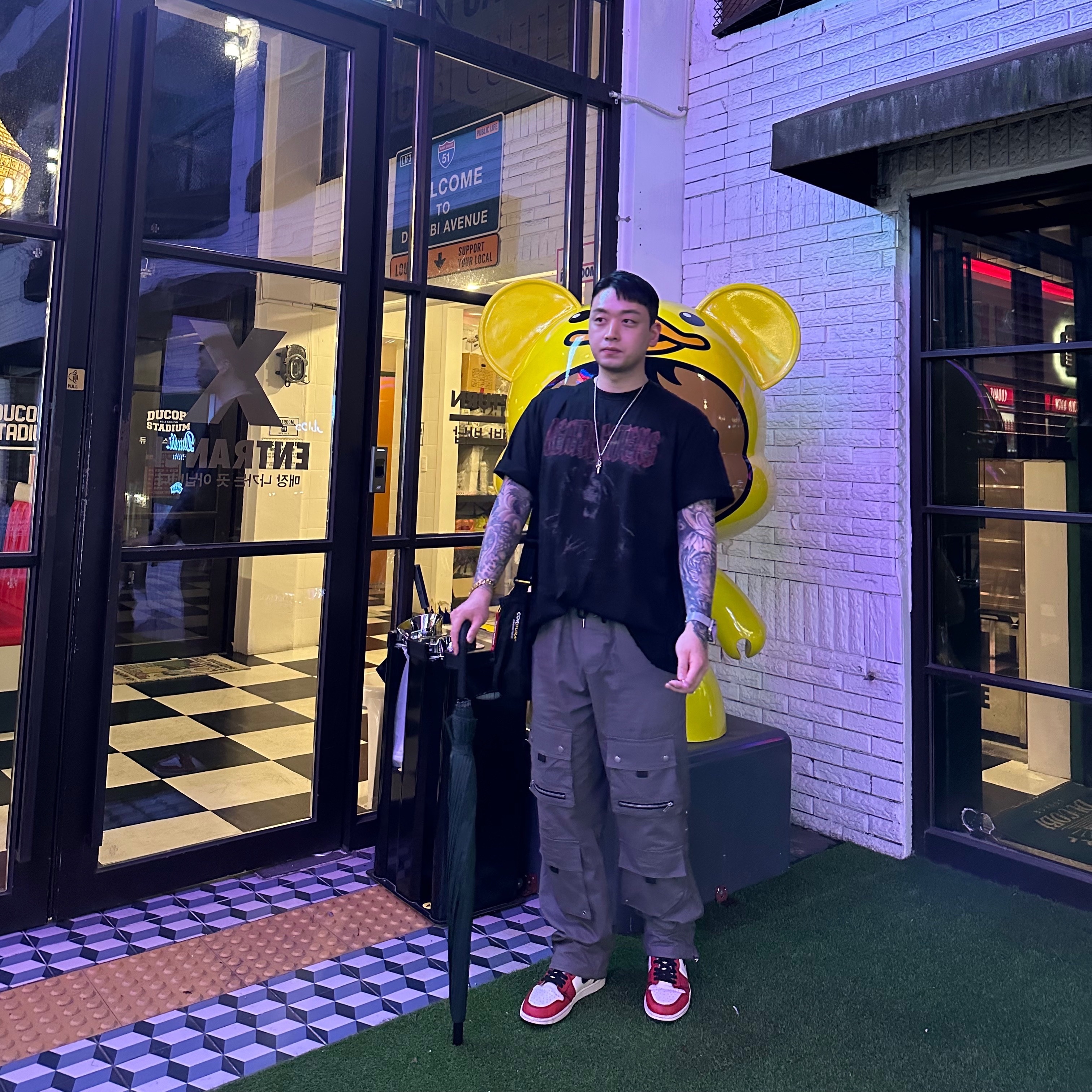 Jordan 1 Retro High OG Defiant SB LA to Chicago, Undermycar Death Eaters Graphic T-Shirt Black - 23SS 착용 스타일 - 1