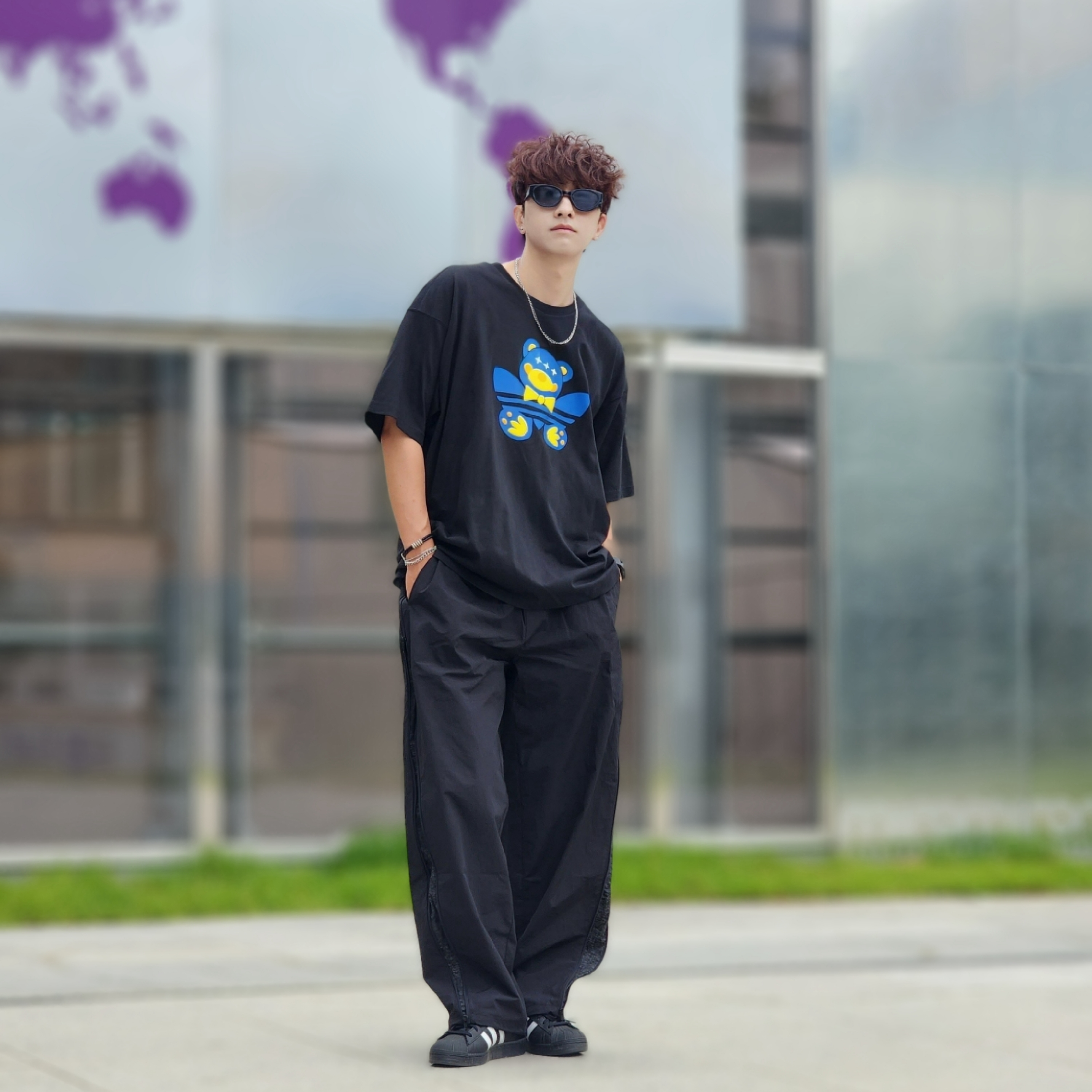 Adidas Superstar Core Black White 착용 스타일 - 3