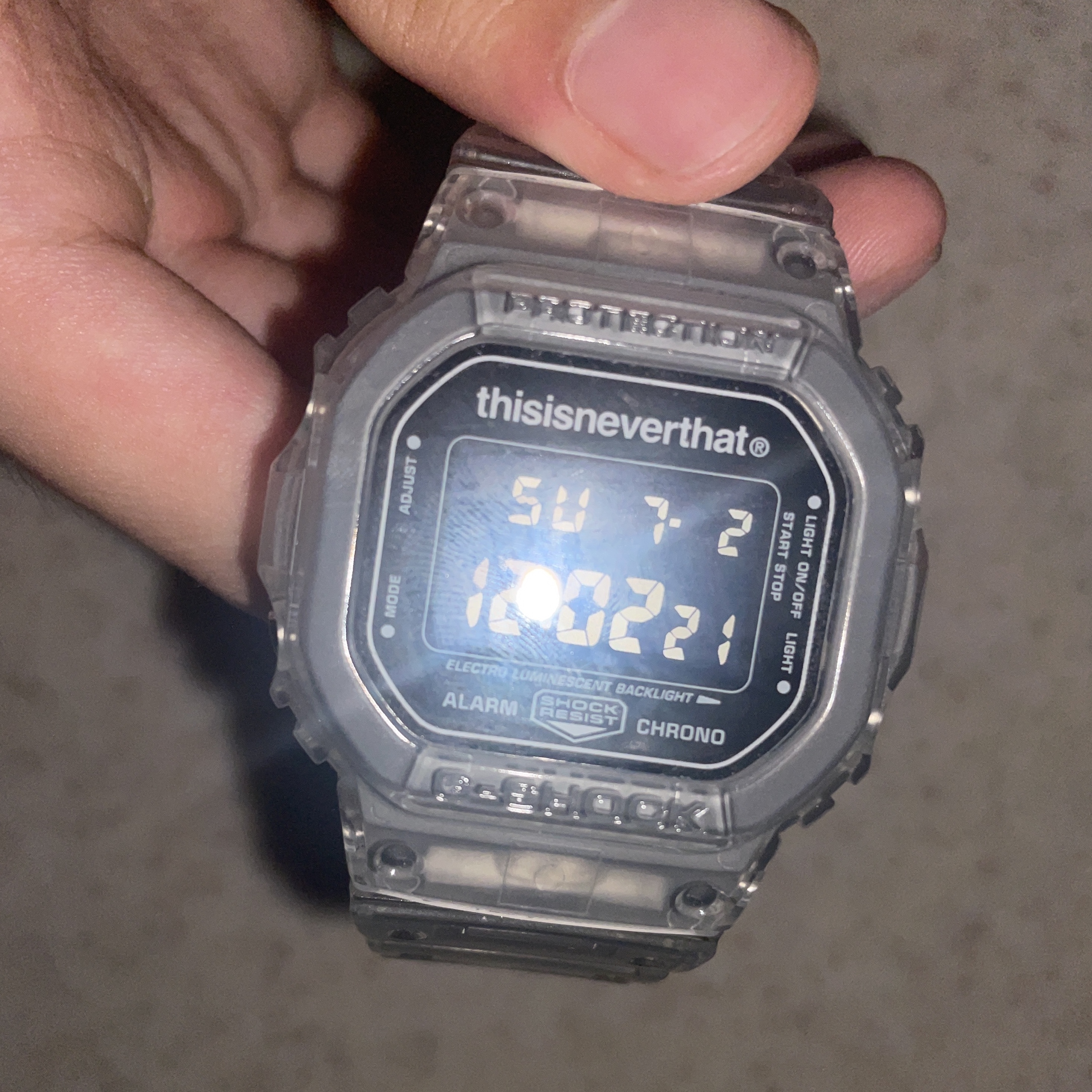 Casio G-Shock x Thisisneverthat DW-5600TINT23-7DF Skeleton 착용 스타일