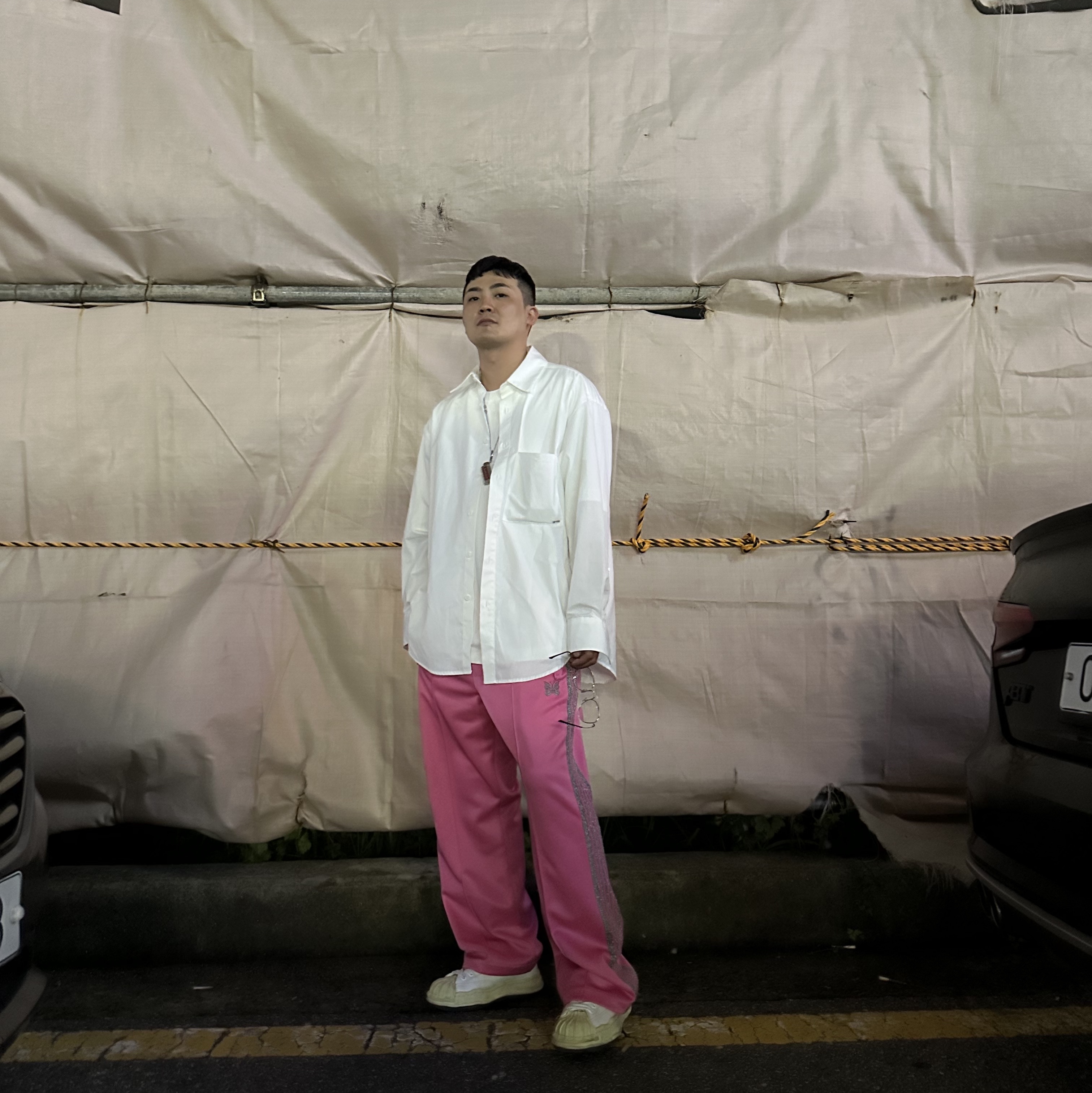 Maison Mihara Yasuhiro Blakey OG Sole Canvas Low-top Sneakers White, Needles H.D. Track Pants Poly Smooth Smoke Pink 착용 스타일