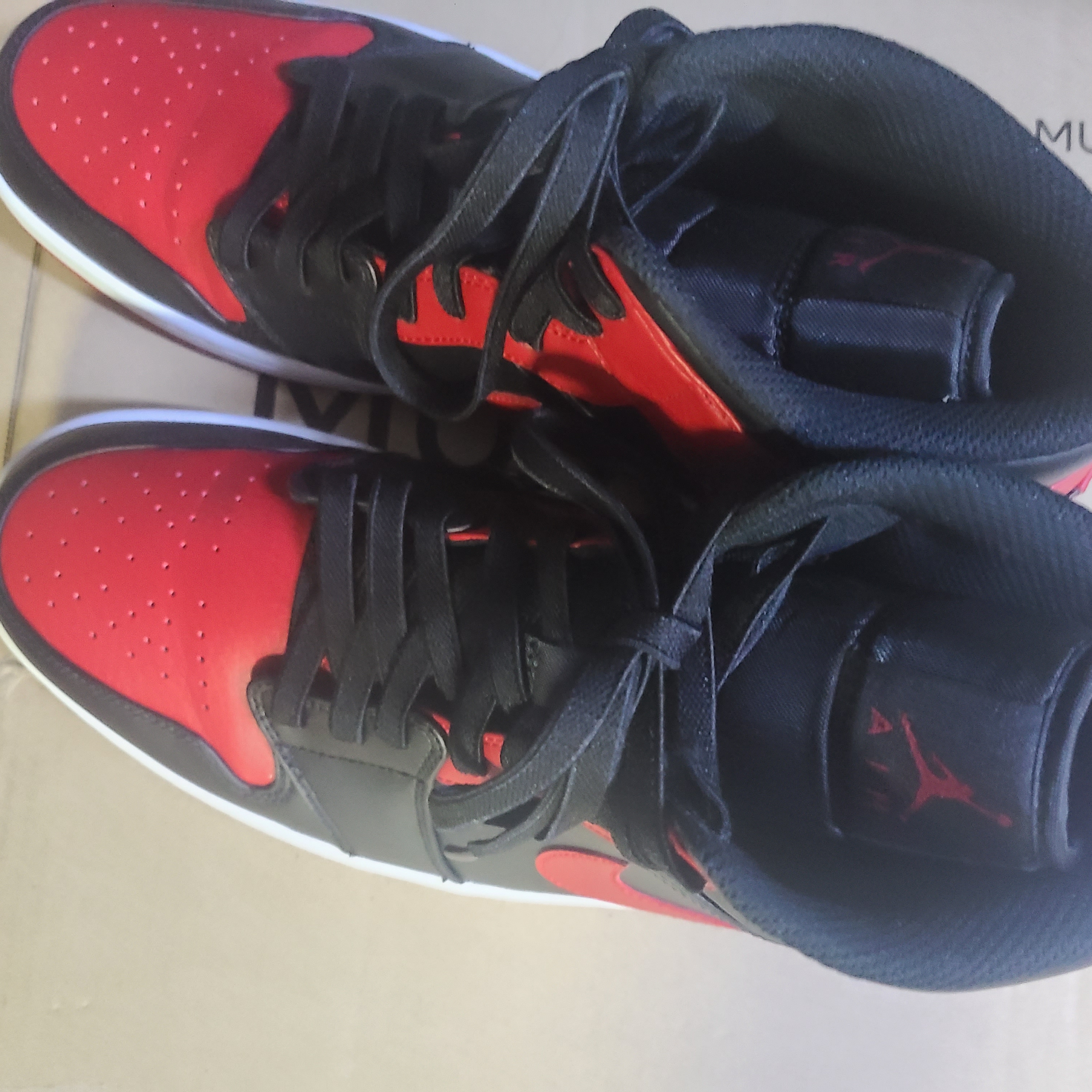 Jordan 1 Mid Bred Banned 2020 착용 스타일