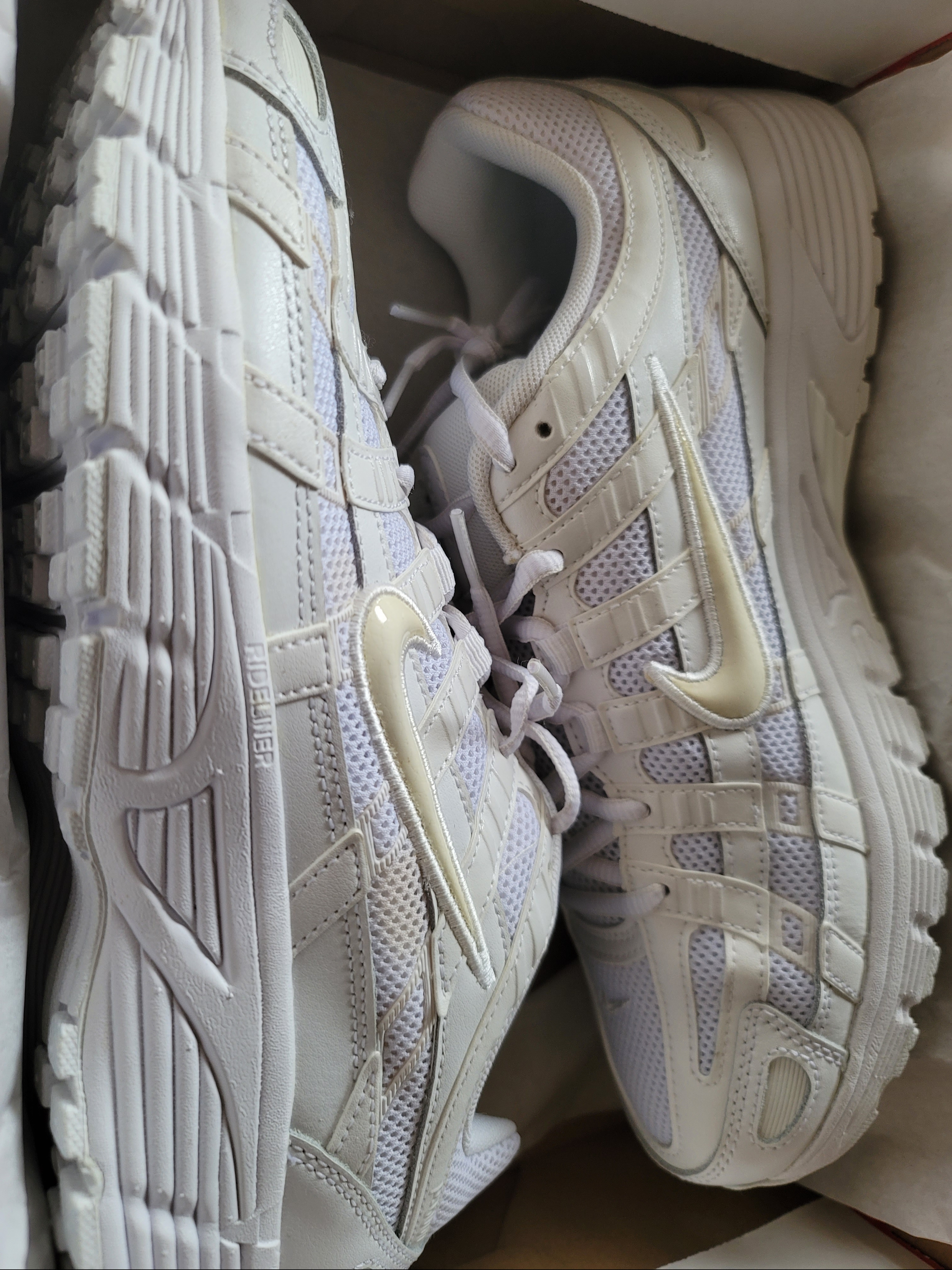 Nike P-6000 White 착용 스타일