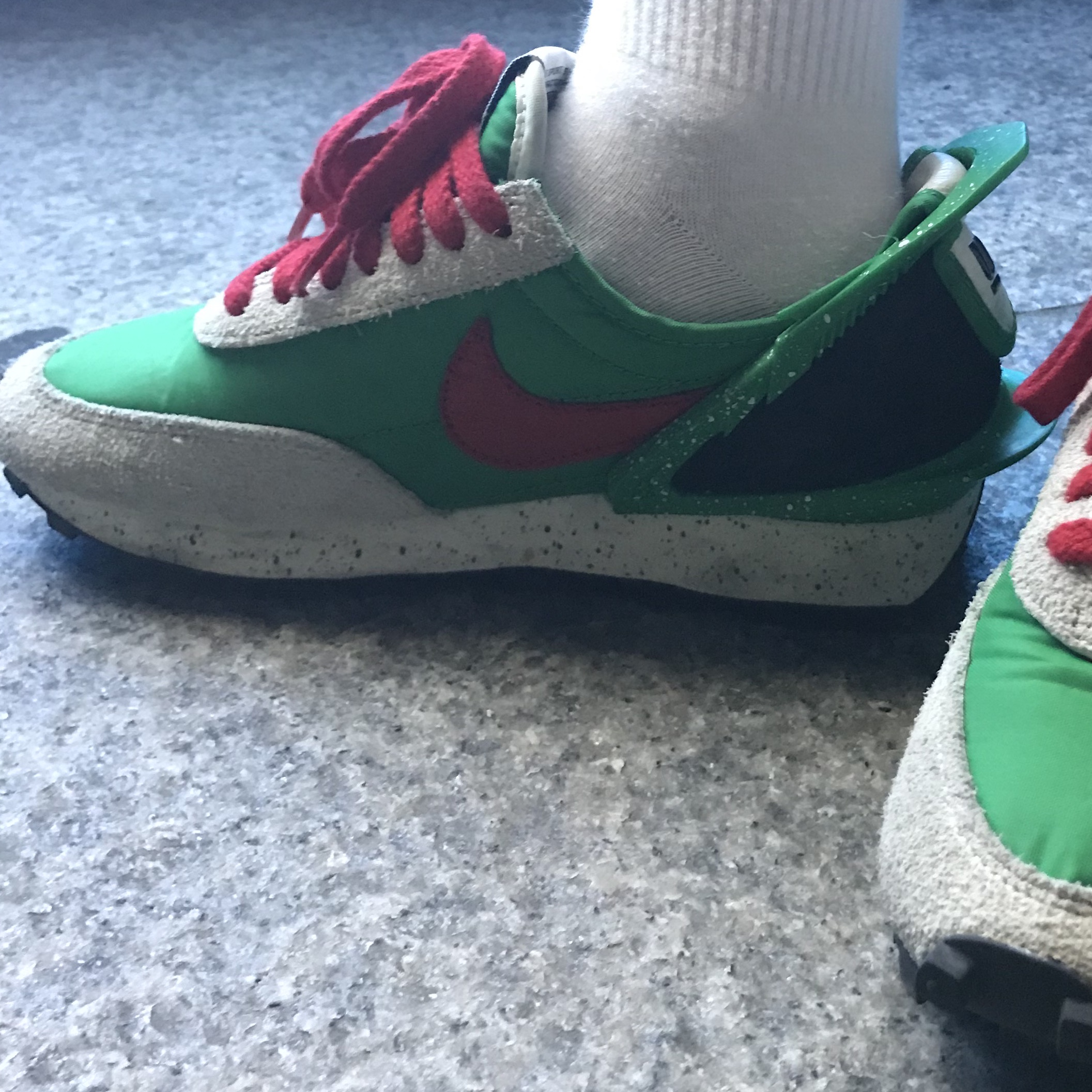(W) Nike x Undercover Daybreak Lucky Green Red 착용 스타일