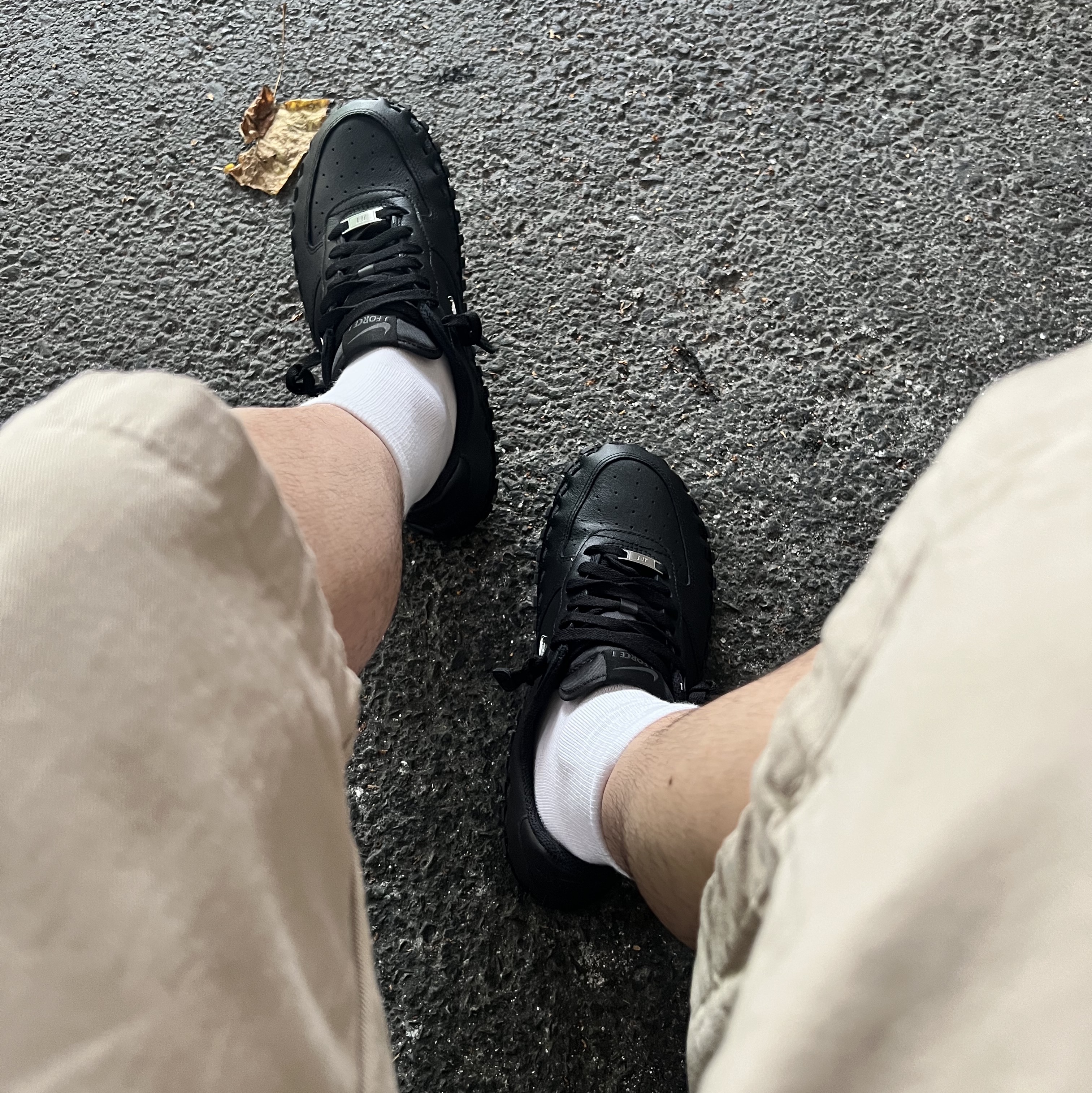 Nike x Jacquemus J Force 1 Low LX SP Black 착용 스타일 - 2