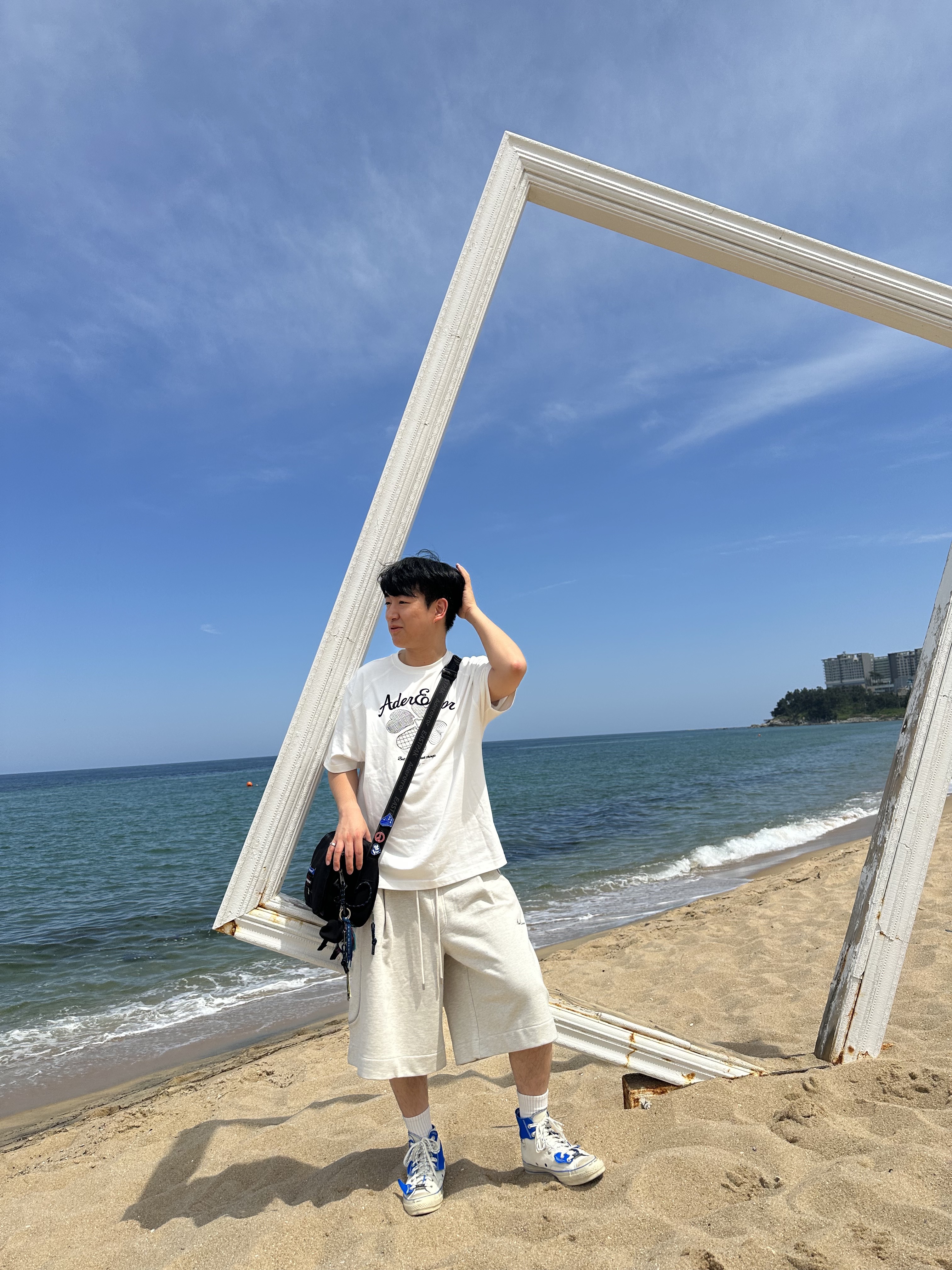Converse x Ader Error Chuck 70 High White, Ader Error Tever Logo T-Shirt White 착용 스타일