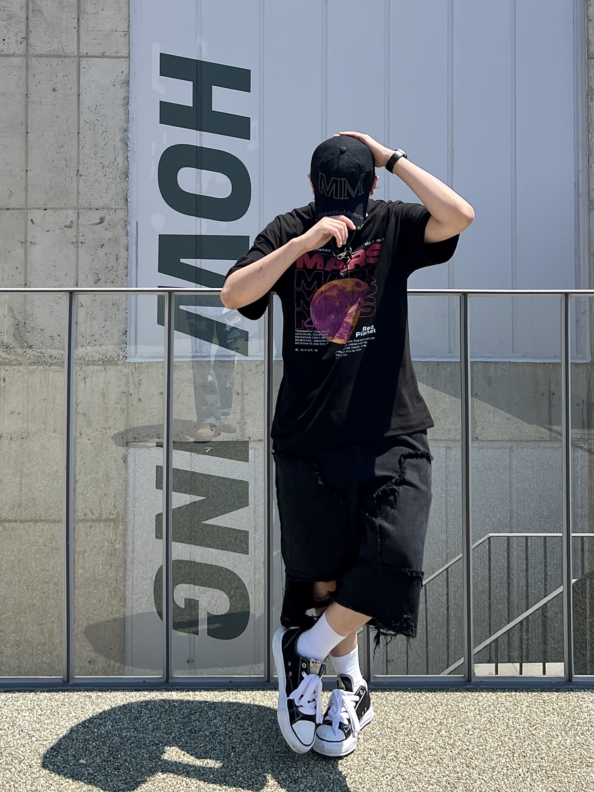 Maison Mihara Yasuhiro Peterson OG Sole Canvas Low Sneakers Black 착용 스타일 - 4
