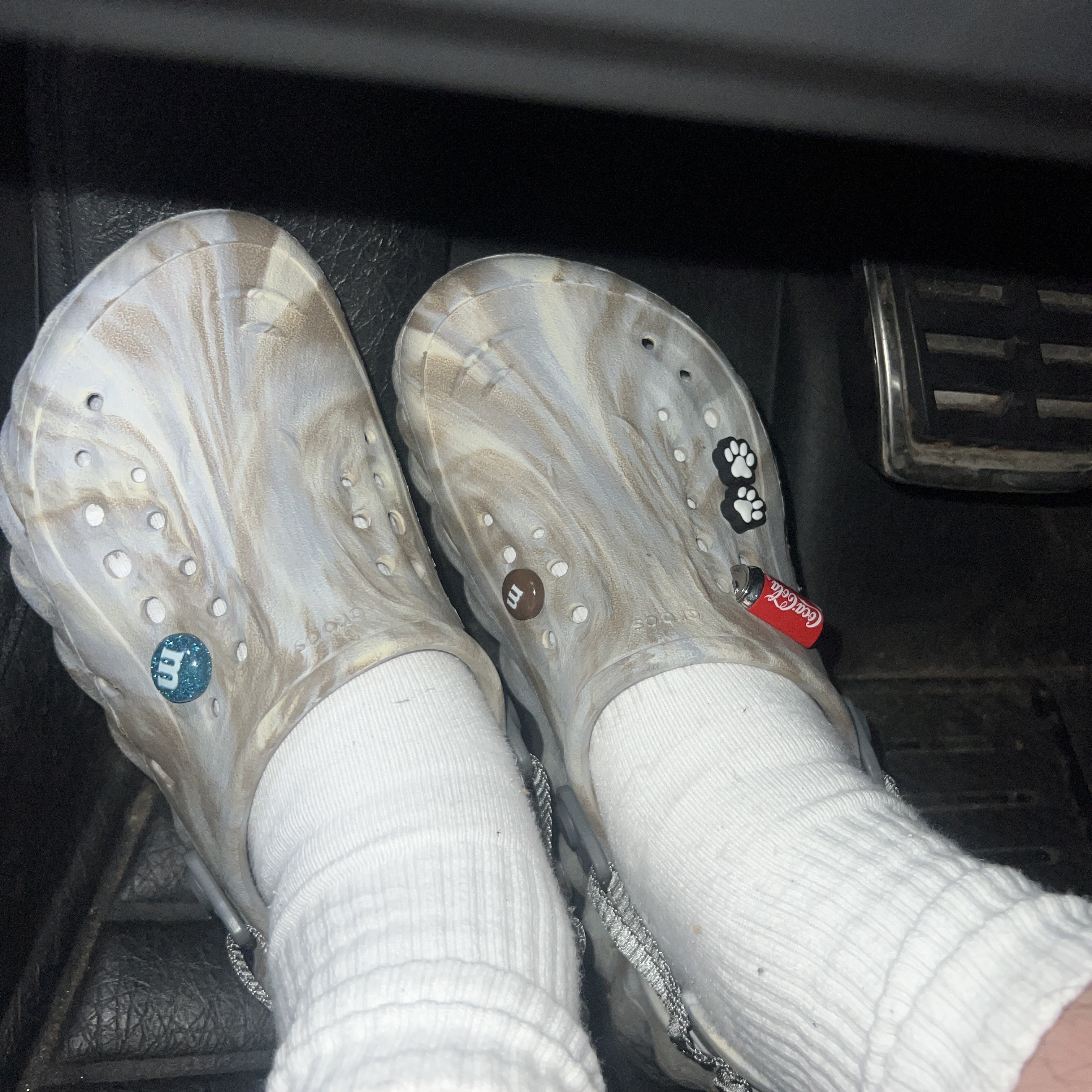 Crocs Echo Marbled Clog Bone Multi 착용 스타일