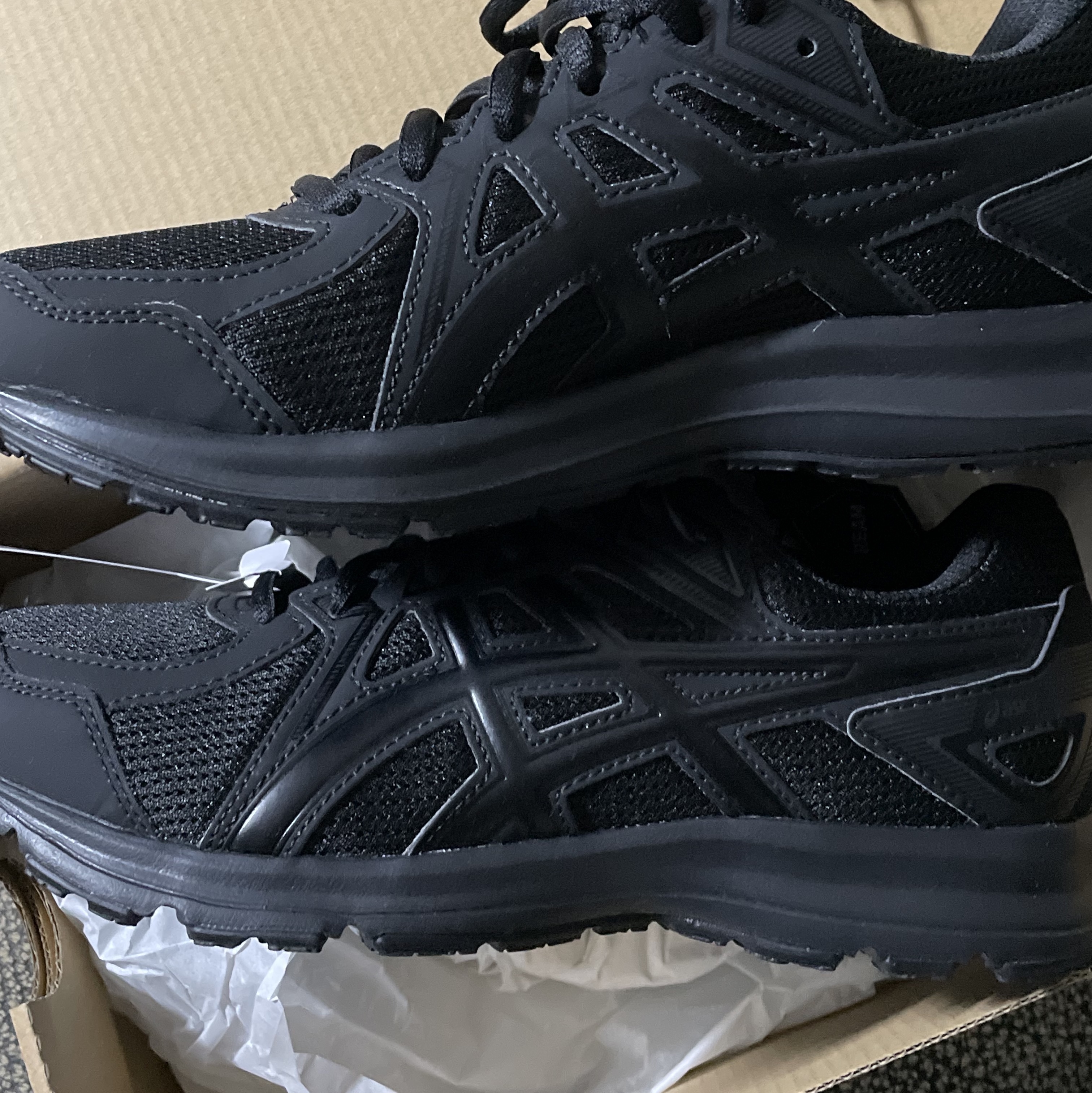Asics Jog 100 2 Black 착용 스타일
