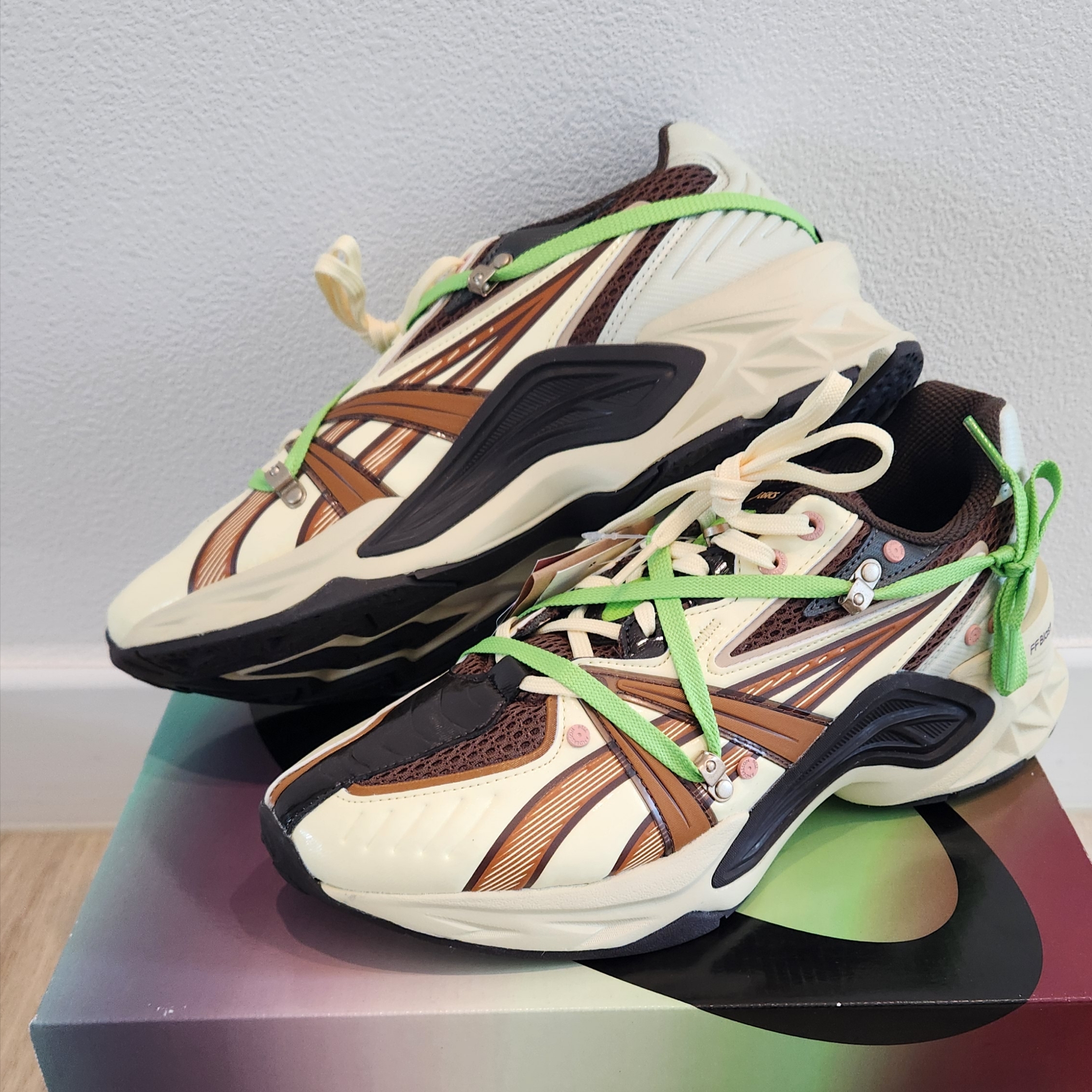 Asics x Andersson Bell HN2-S Protoblast Butter 착용 스타일