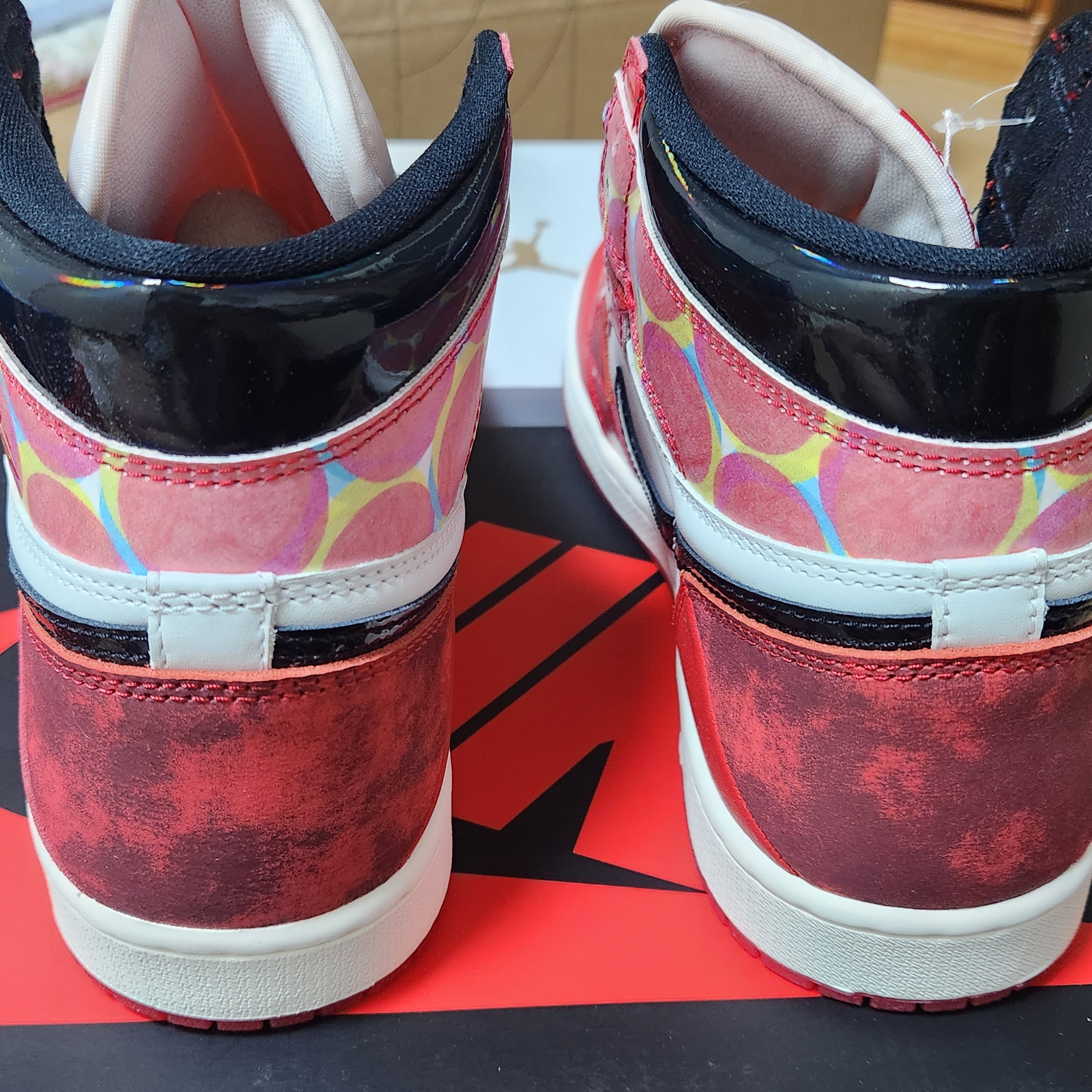 Jordan 1 Retro High Spider-Man Next Chapter 착용 스타일 - 4