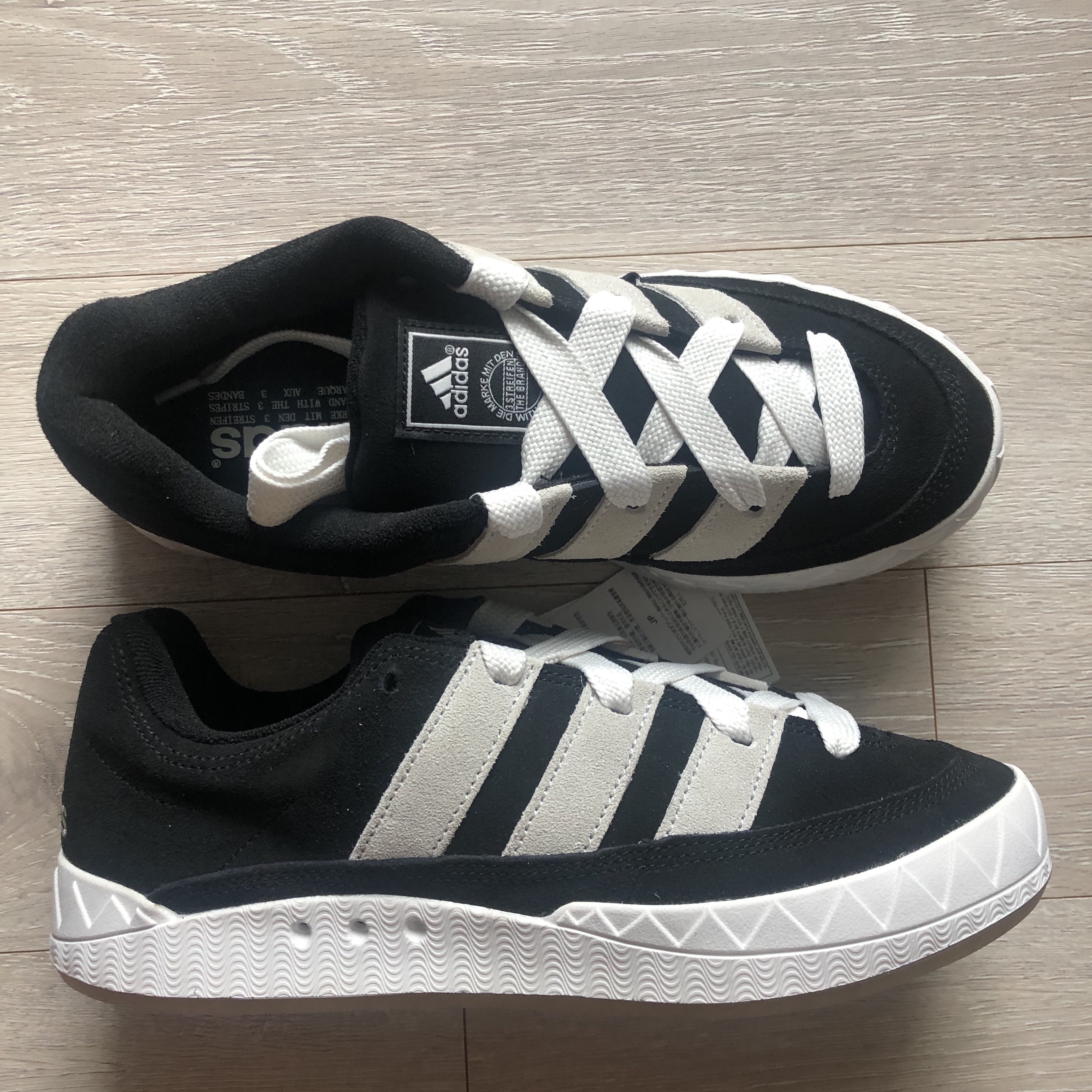 Adidas Adimatic Core Black 착용 스타일