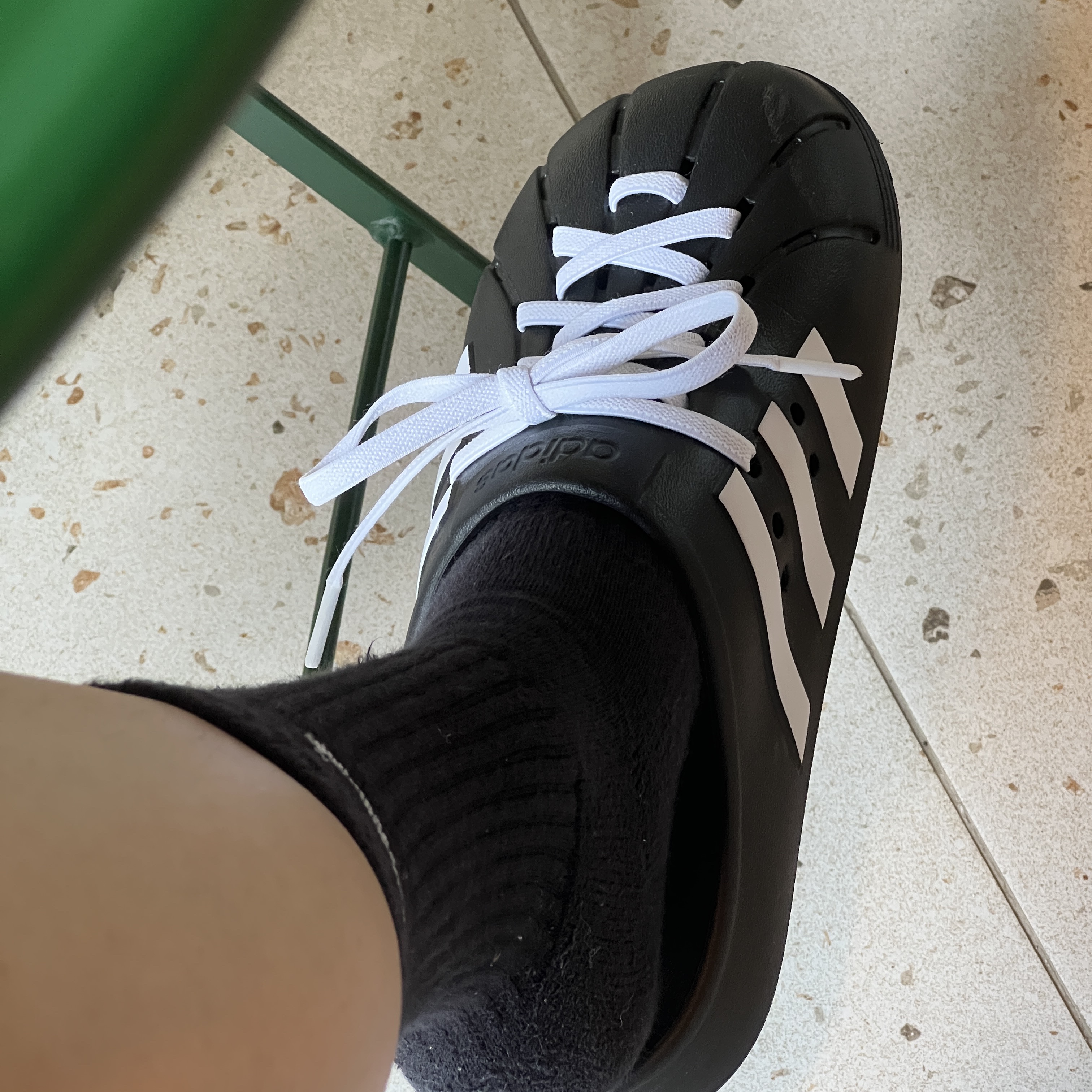 Adidas Adilette Clog Black White, IAB Studio 10th Anniversary T-Shirt Black 착용 스타일 - 2