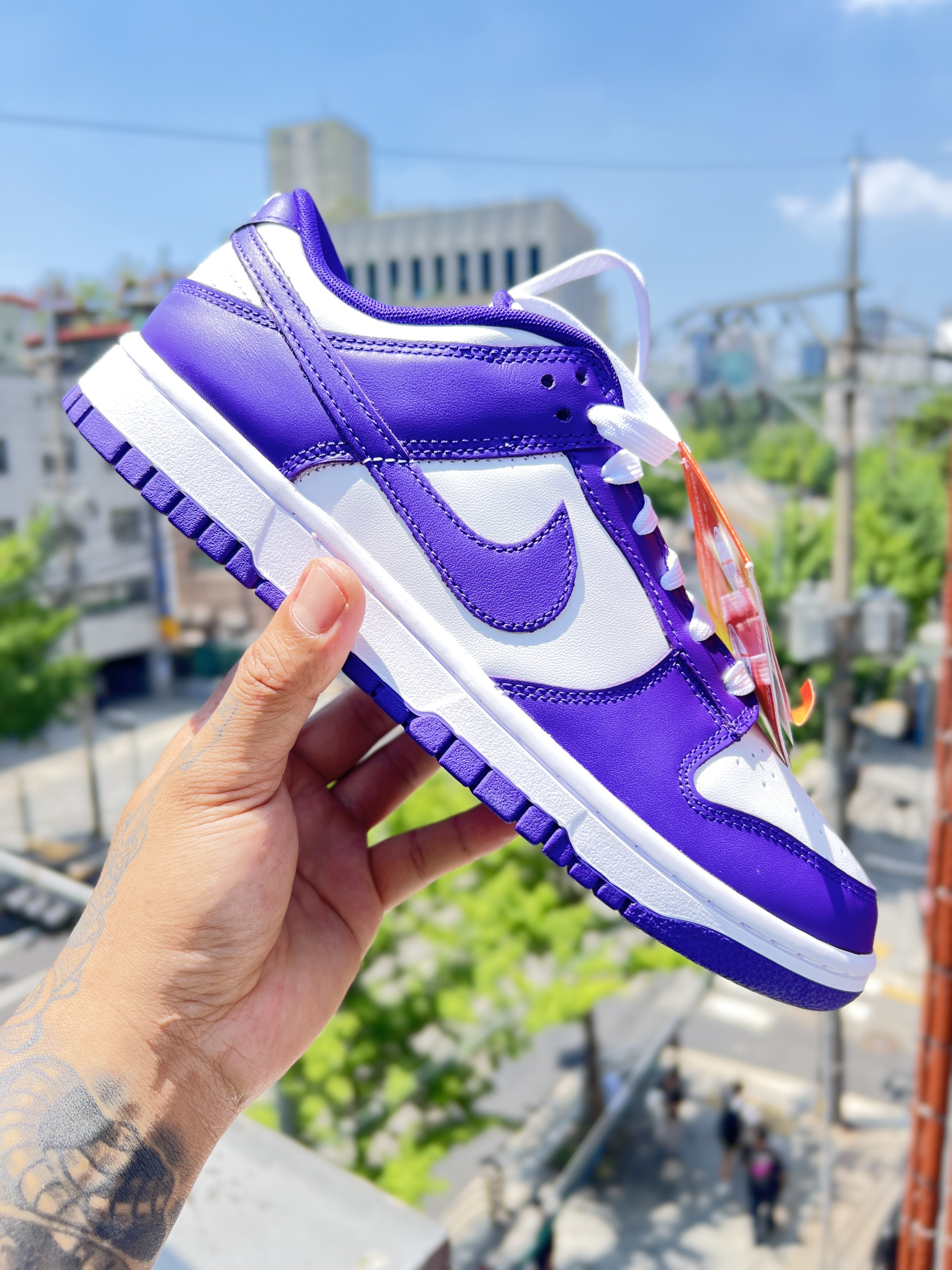 Nike Dunk Low Retro Championship Court Purple 착용 스타일