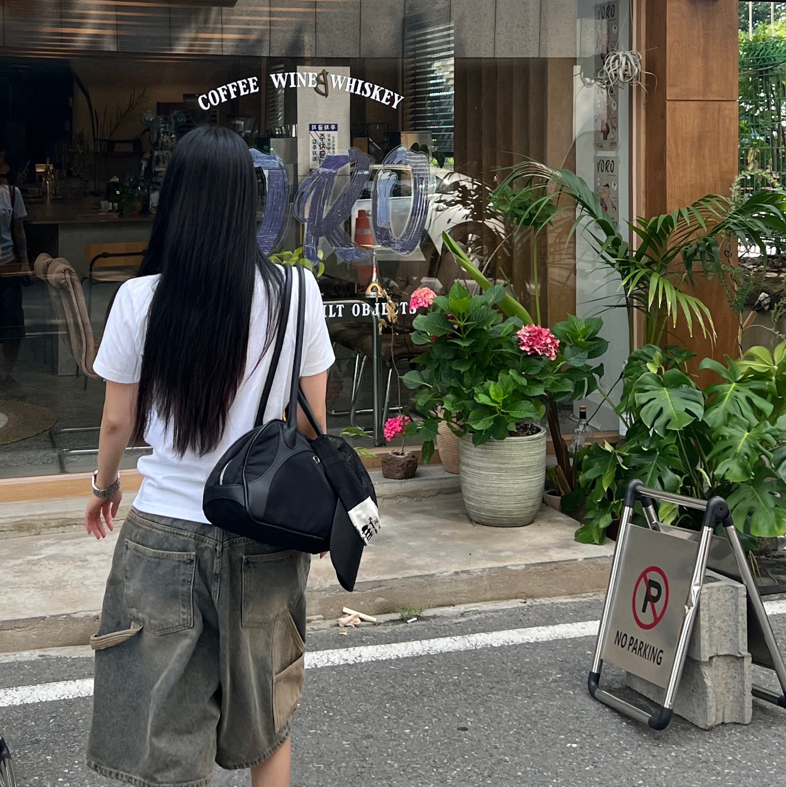 Aeae x Treemingbird Web Logo Mesh Cap White, Keen Jasper Suede Sneakers Silver Mink 착용 스타일 - 2