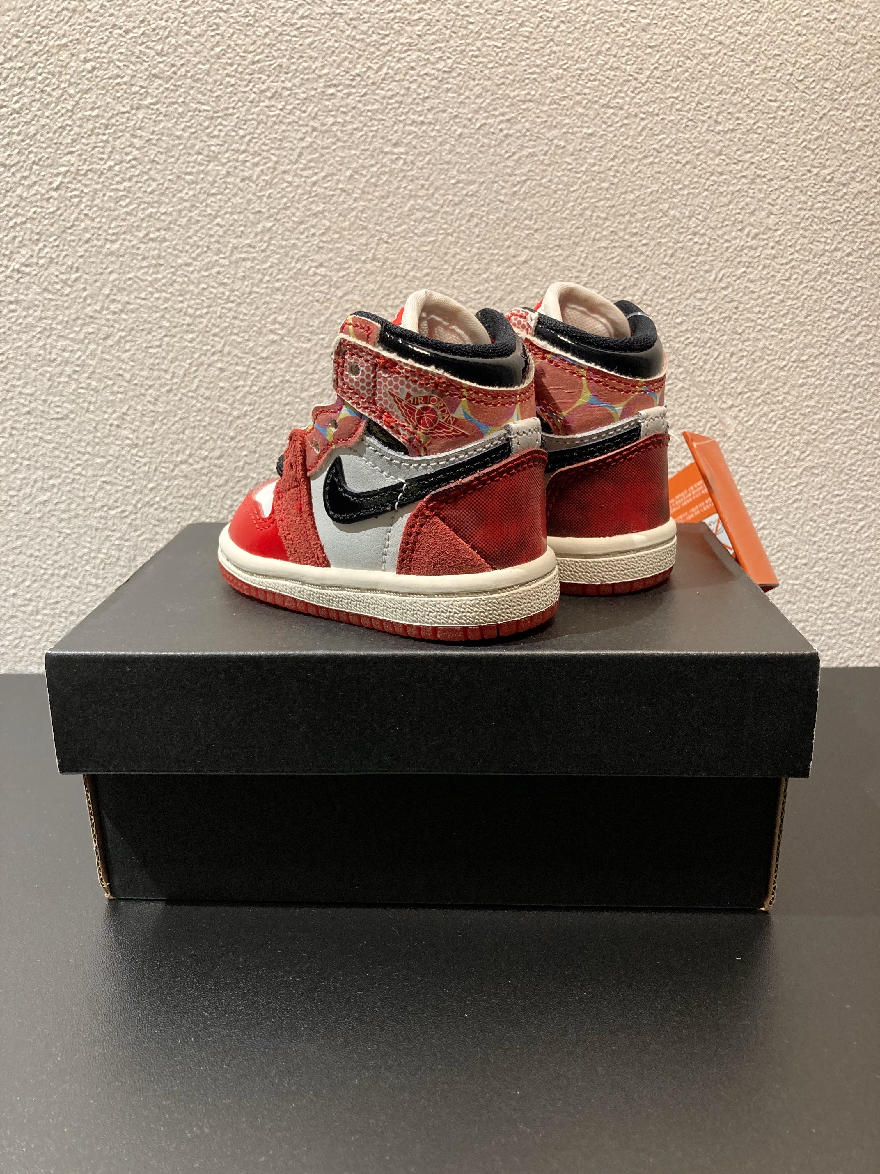 (TD) Jordan 1 Retro High Spider-Man Next Chapter 착용 스타일 - 2