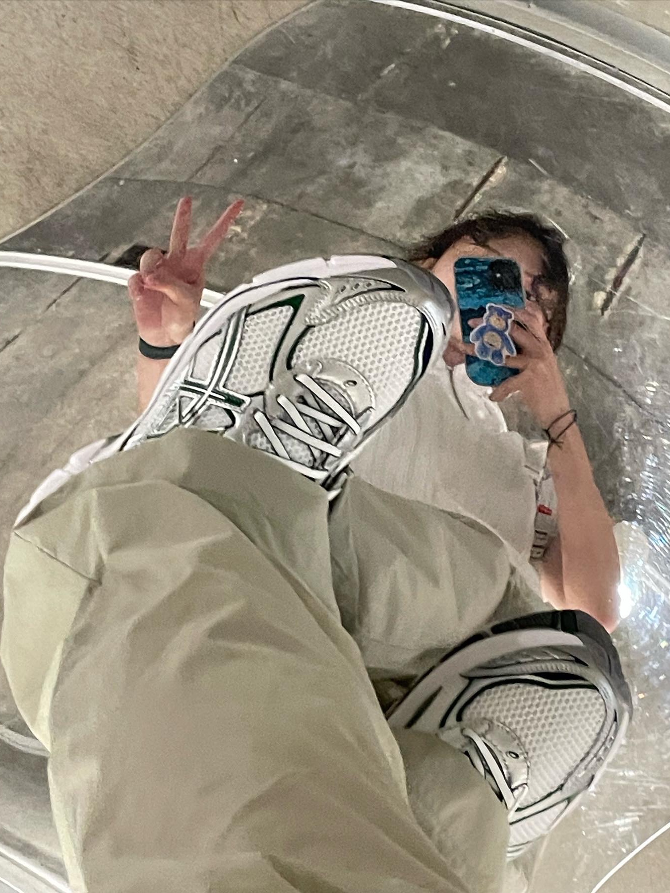 Supreme Backpack Silver - 22SS, Asics GT-2160 White Shamrock Green 착용 스타일 - 2