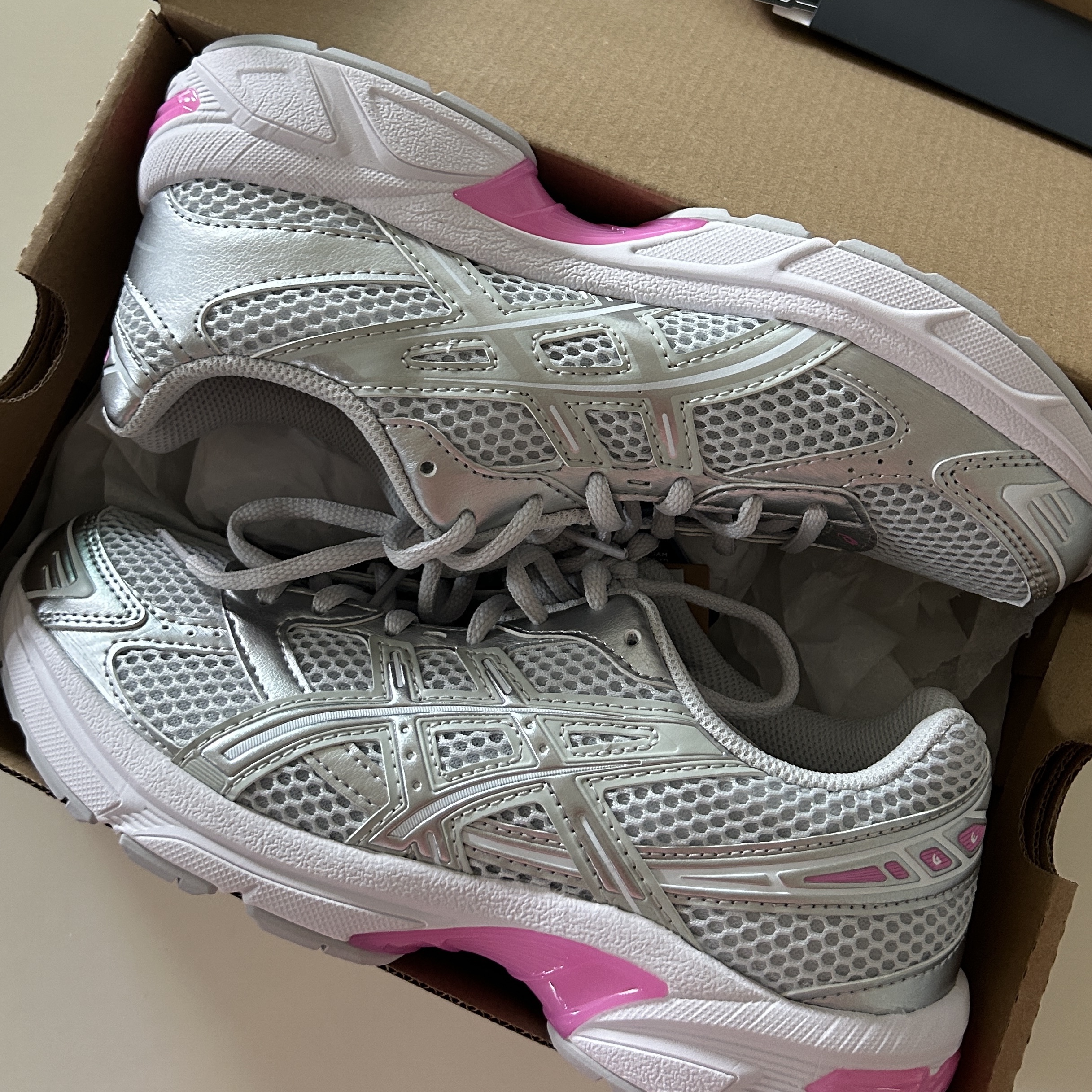 (W) Asics Gel-1130 Glacier Grey Pure Silver 착용 스타일