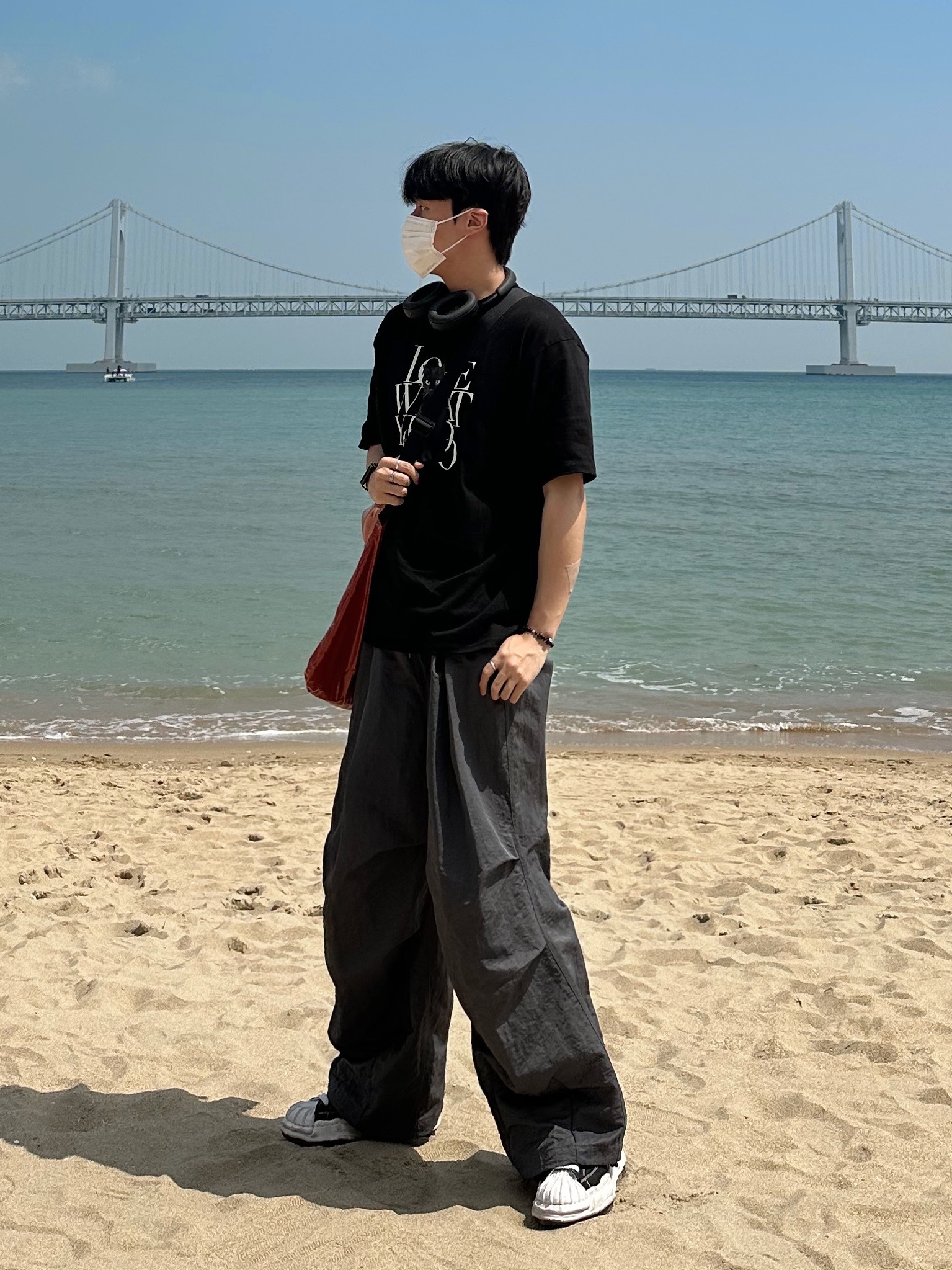Maison Mihara Yasuhiro Blakey OG Sole Canvas Low-top Sneakers Black White 착용 스타일 - 1