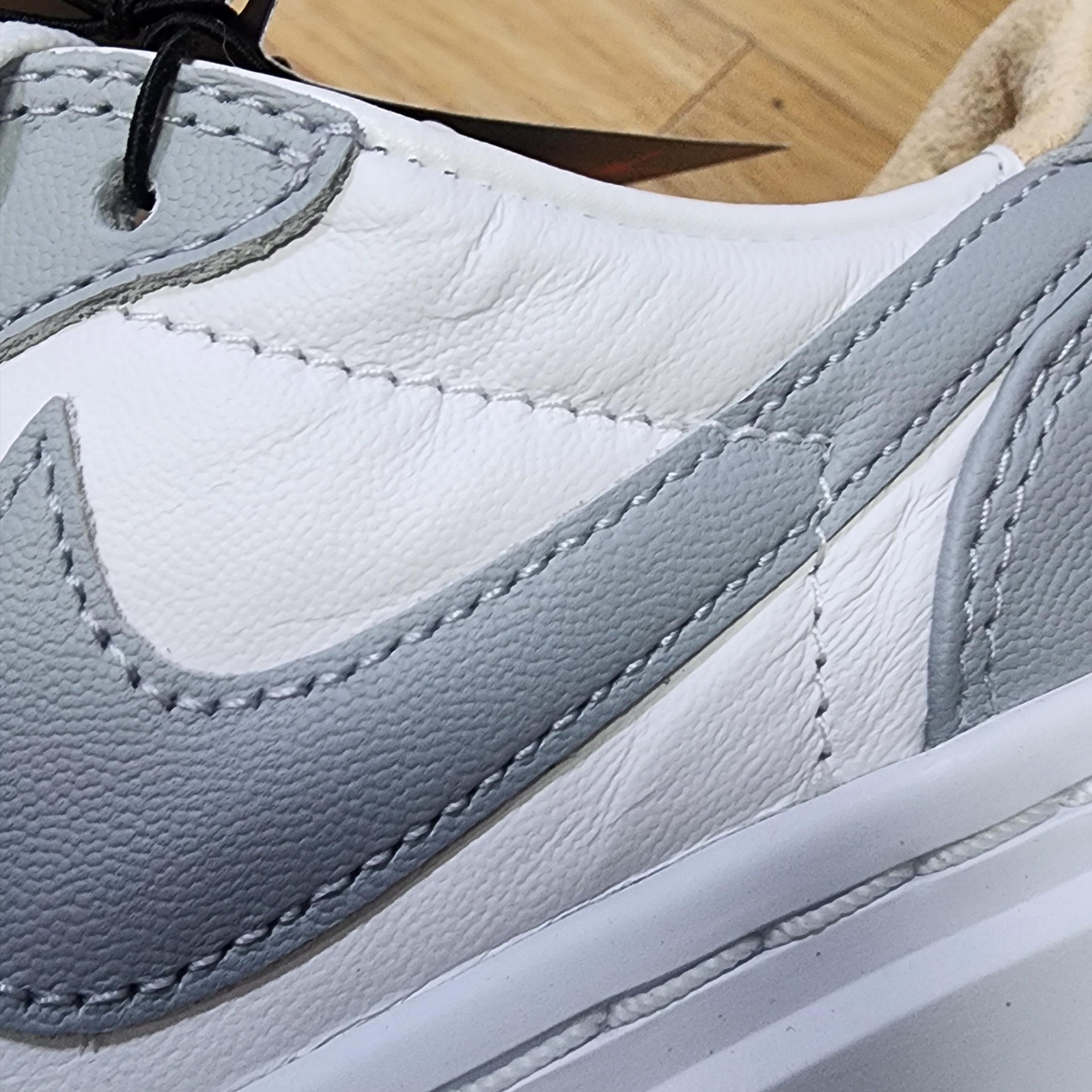 (W) Jordan 1 Elevate Low White and Wolf Grey 착용 스타일