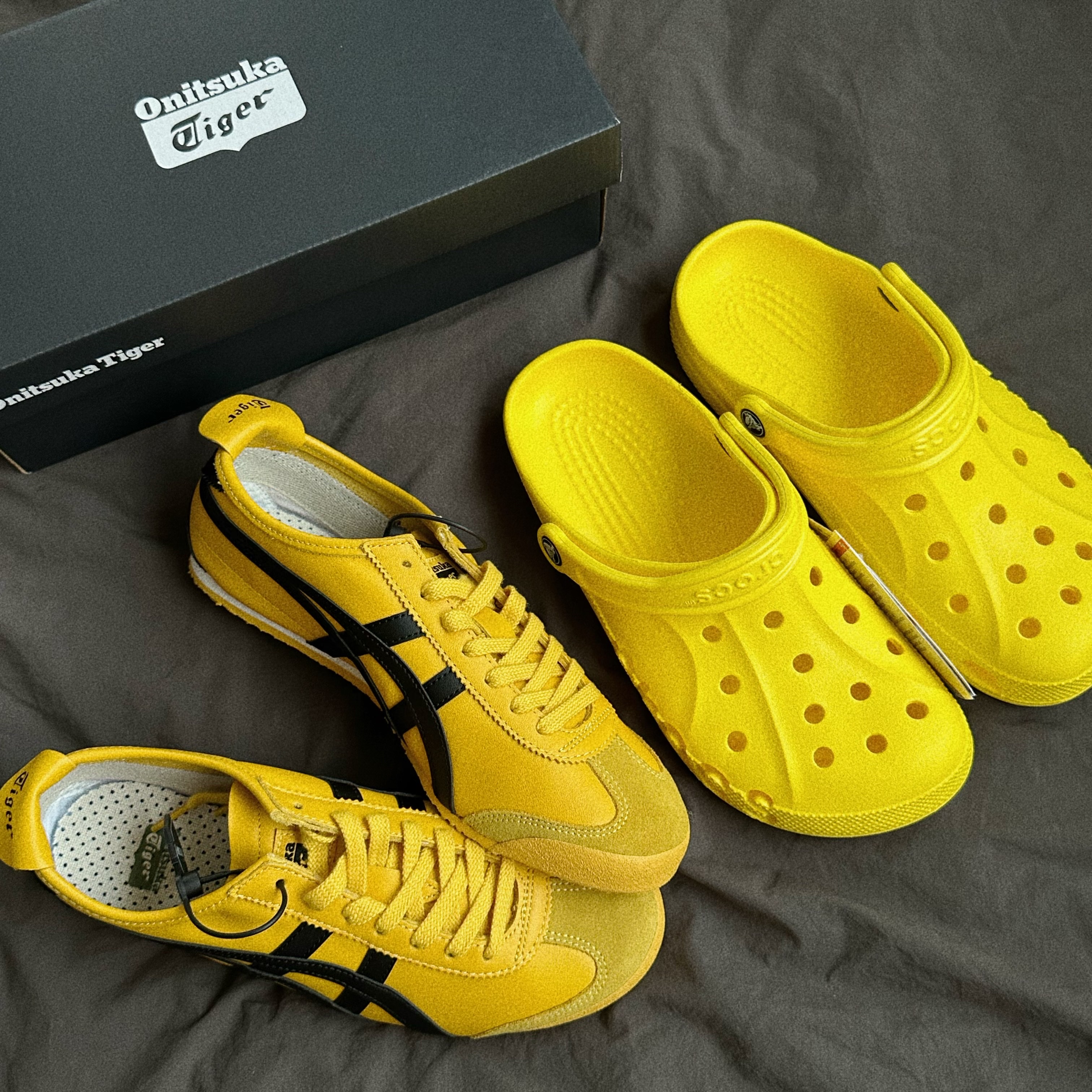 Onitsuka Tiger Mexico 66 Yellow Black 착용 스타일 - 2