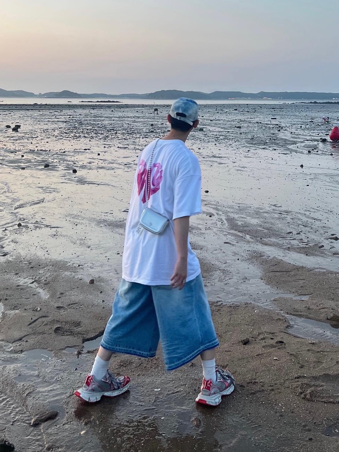 Nos Couleurs No Comment Cap Denim, Balenciaga 3XL Sneakers White Red 착용 스타일 - 5