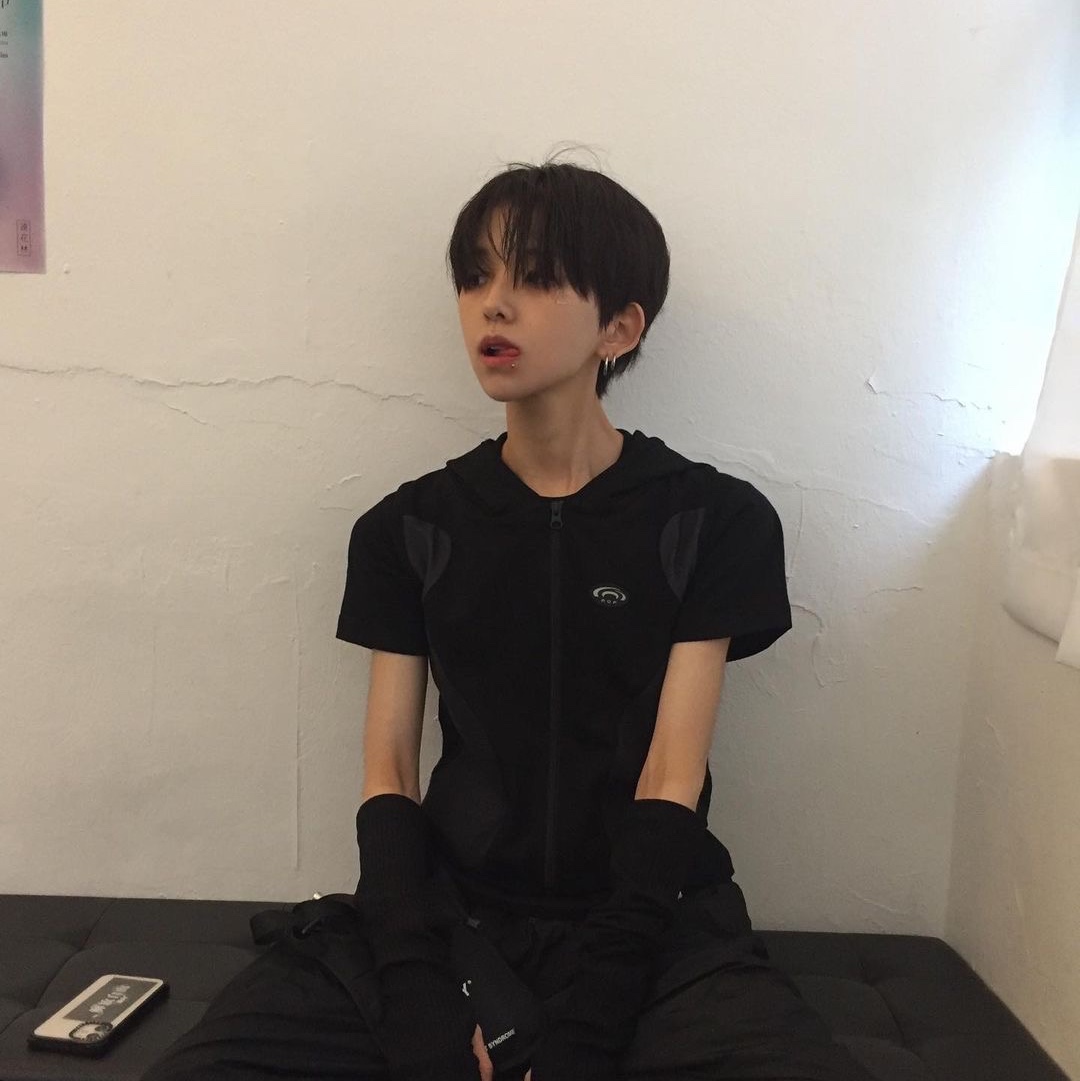 Art of Field Short Hooded Vest Jacket Black, Art of Field Short Hooded Vest Jacket Lihgt Gray 착용 스타일