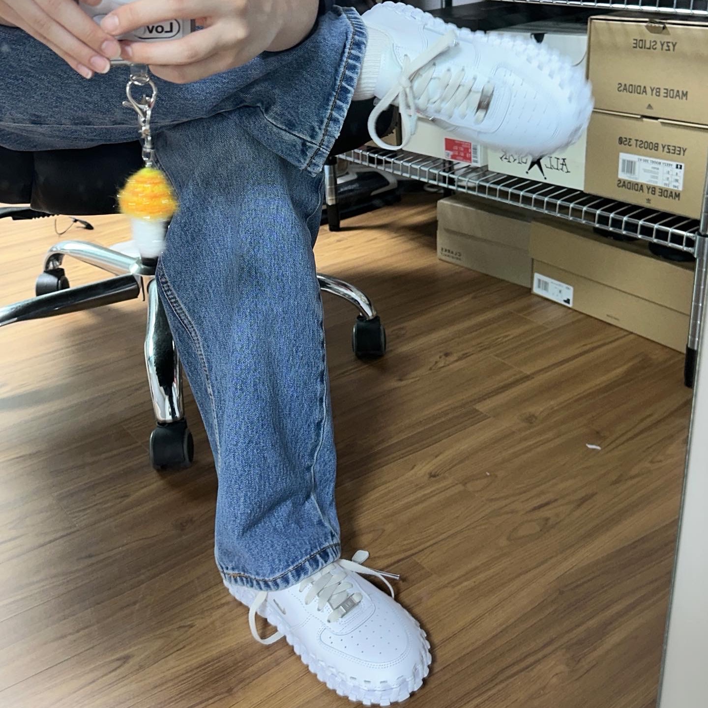 Nike x Jacquemus J Force 1 Low LX SP White 착용 스타일 - 3