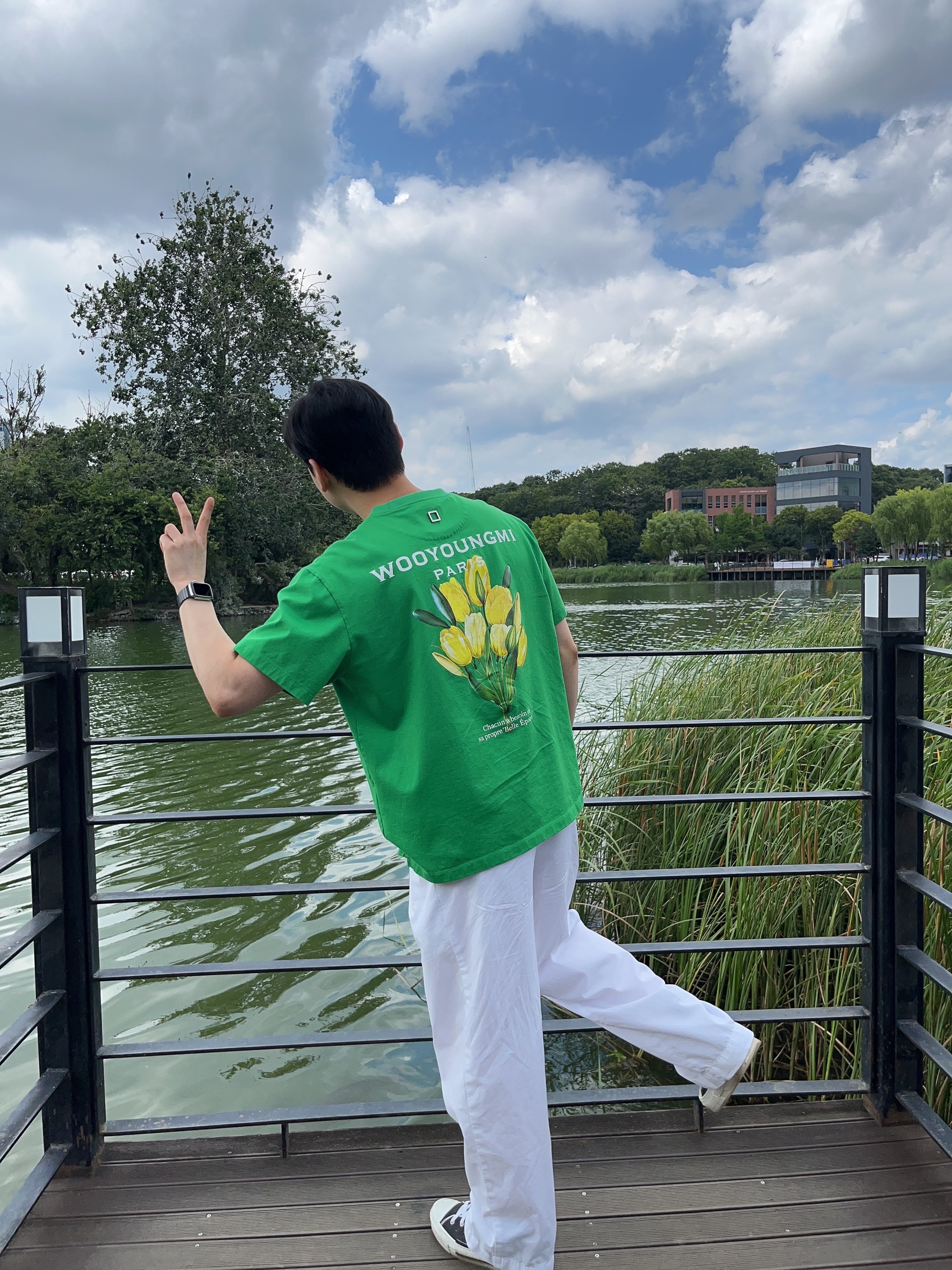 Wooyoungmi Flower Print Back Logo T-Shirt Green - 22SS 착용 스타일