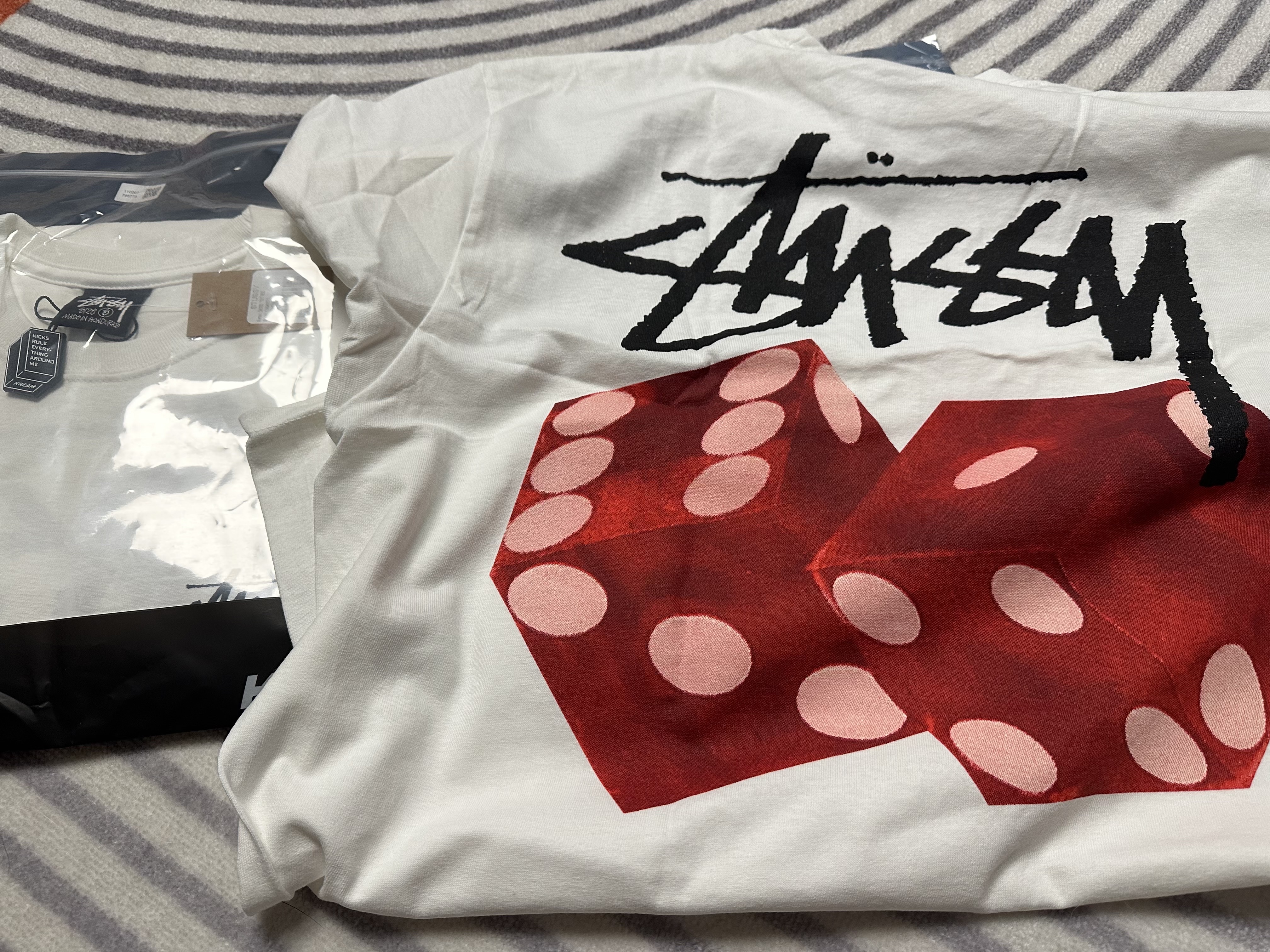 Stussy Diced Out T-Shirt White 착용 스타일