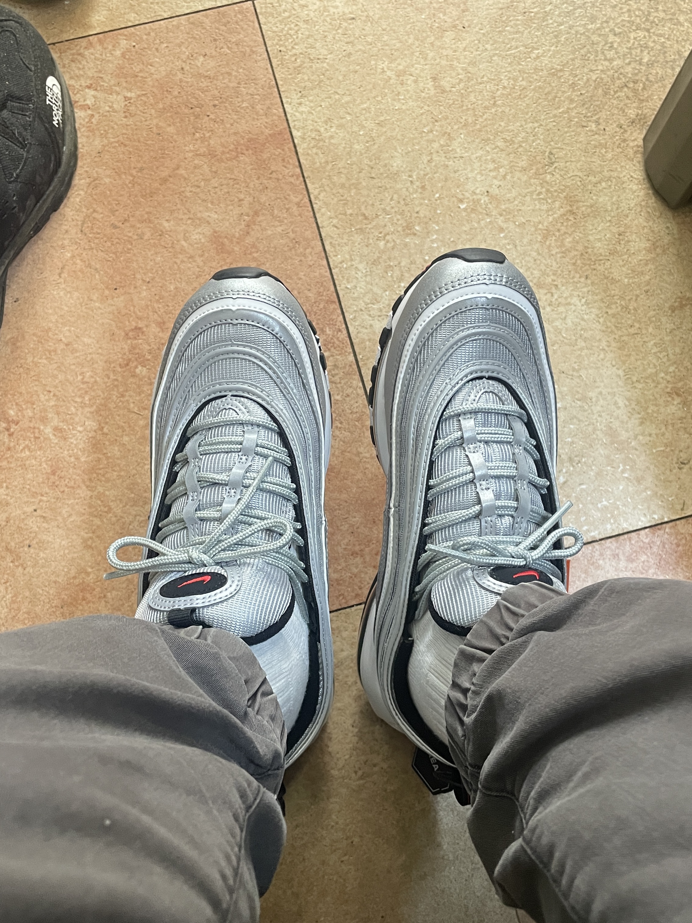 Nike Air Max 97 OG Silver Bullet 2022 착용 스타일 - 2