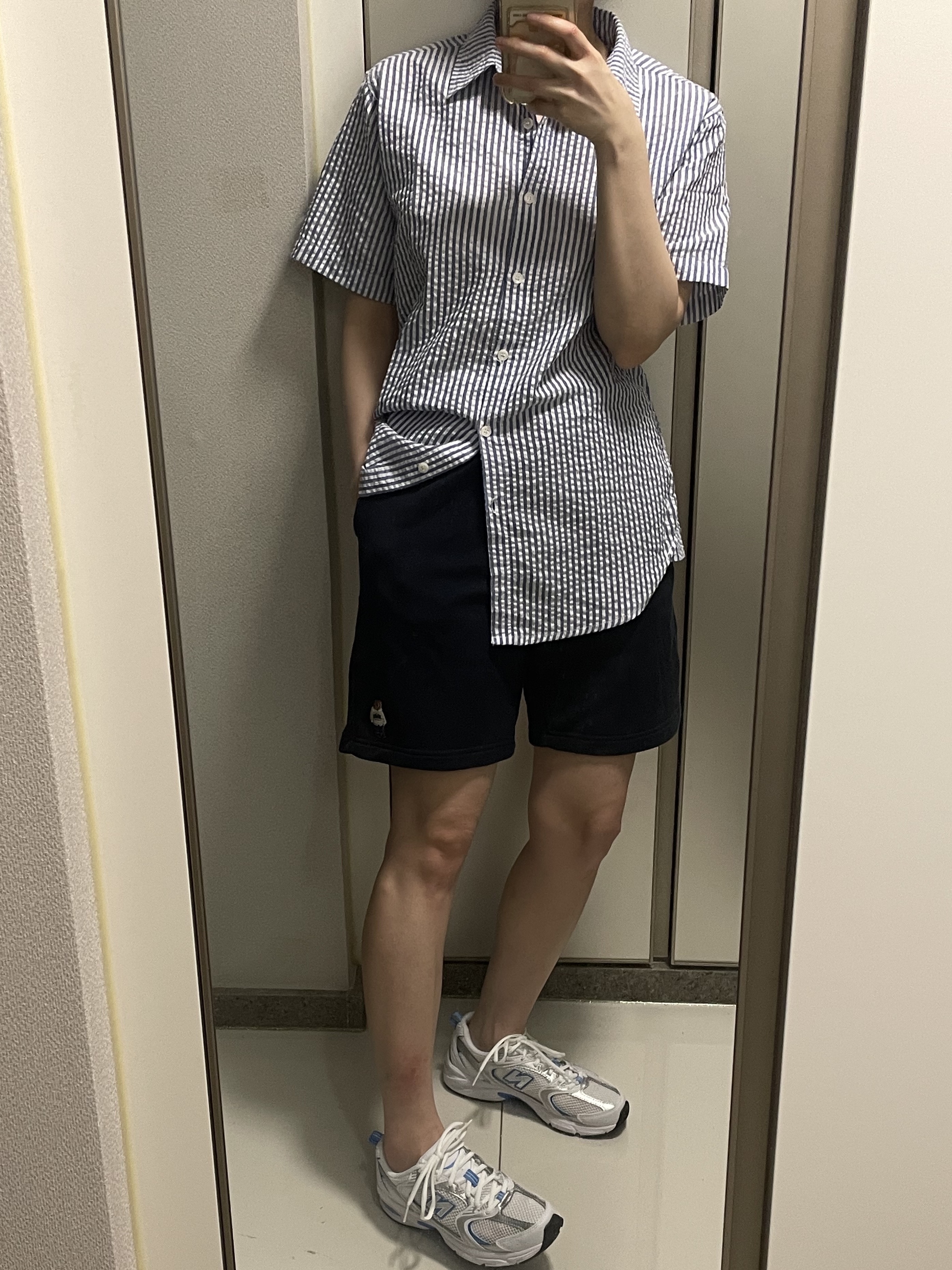 New Balance 530 Sky Blue 착용 스타일 - 1
