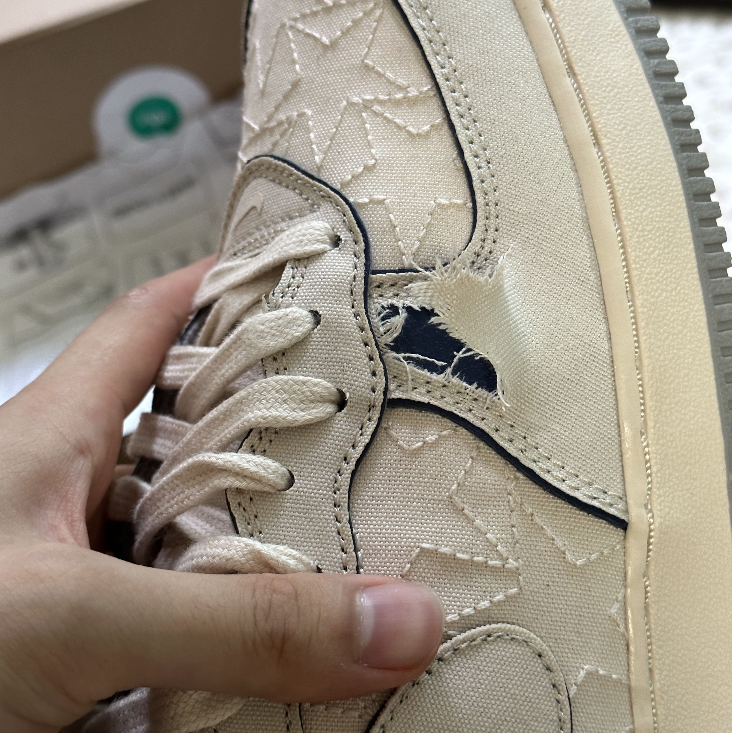 Nike Air Force 1 Mid '07 Pearl White 착용 스타일 - 1