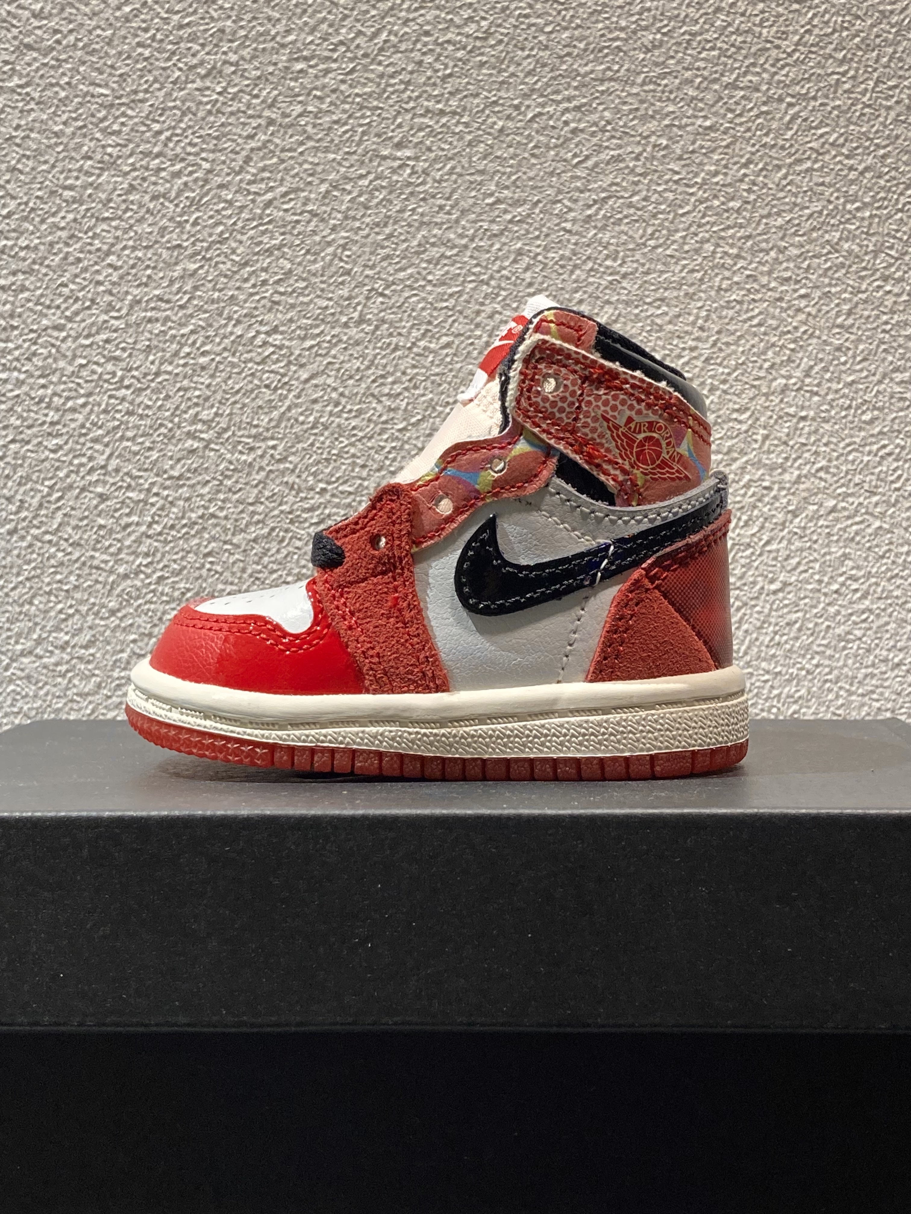 (TD) Jordan 1 Retro High Spider-Man Next Chapter 착용 스타일 - 5