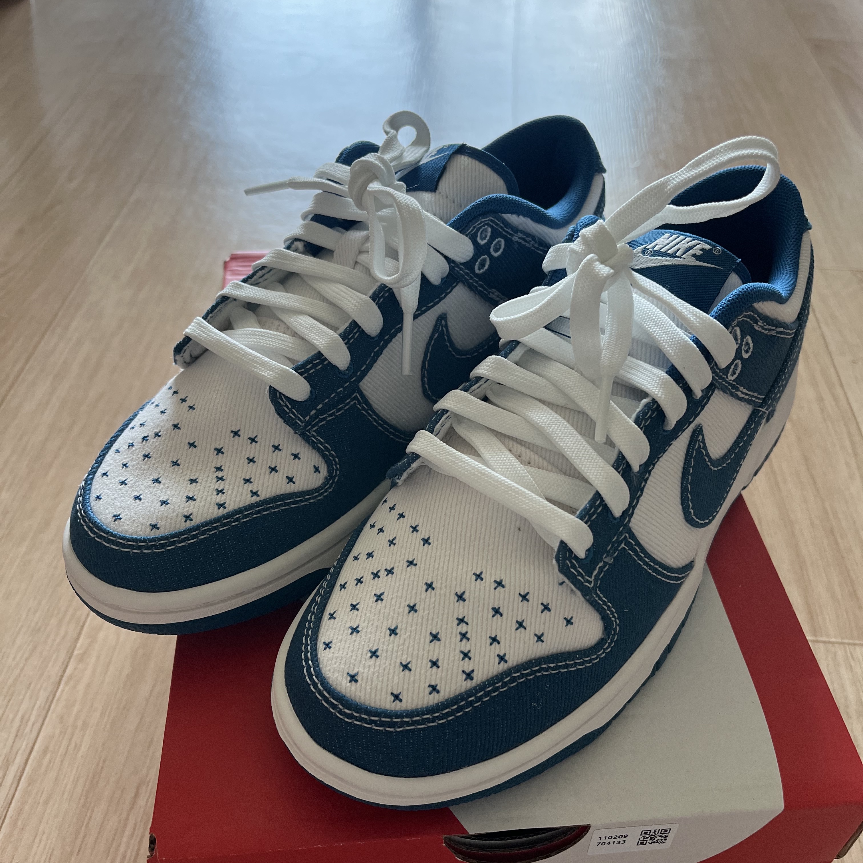 Nike Dunk Low Retro SE Industrial Blue 착용 스타일