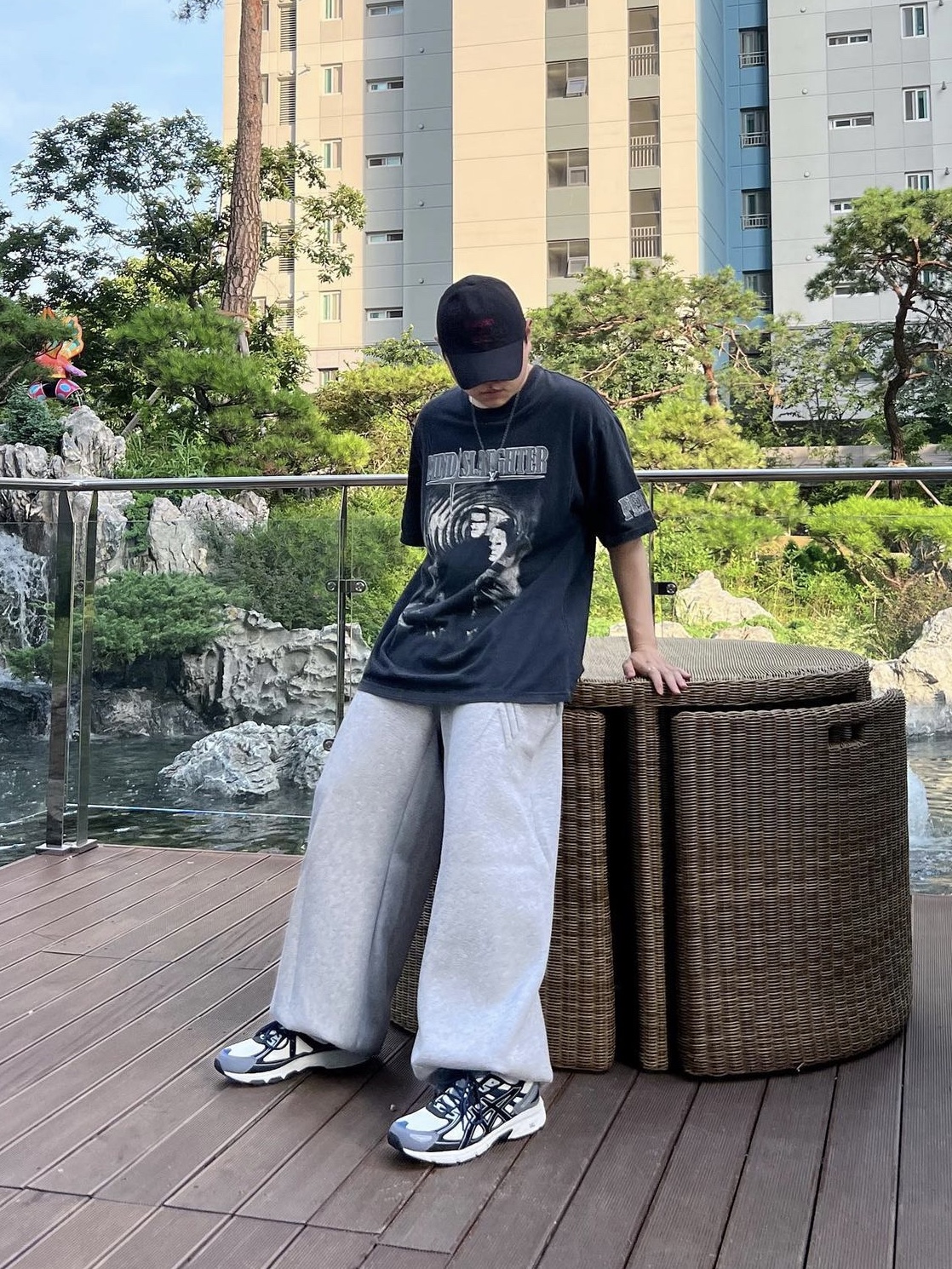 Project G/R Mind Slaughter Vintage Washeed T-Shirt Black, Undermycar Stuttgart Vintage Washing Ball Cap Black Red - 22SS 착용 스타일