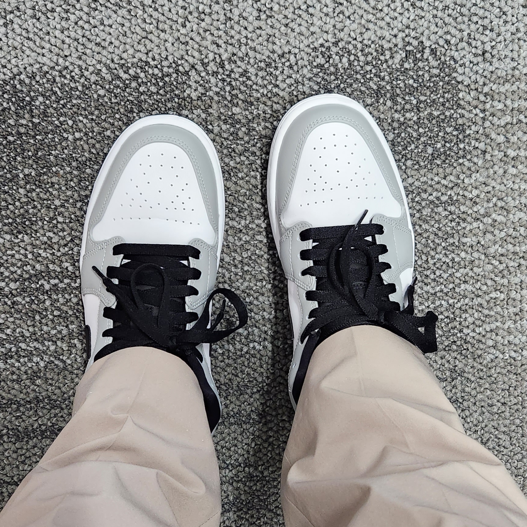 Jordan 1 Low Light Smoke Grey 착용 스타일 - 1