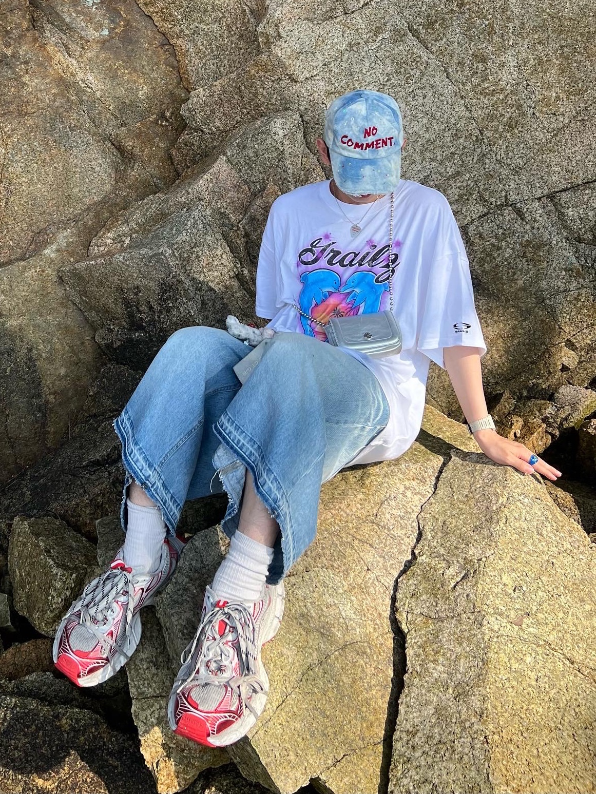 Nos Couleurs No Comment Cap Denim, Balenciaga 3XL Sneakers White Red 착용 스타일 - 1