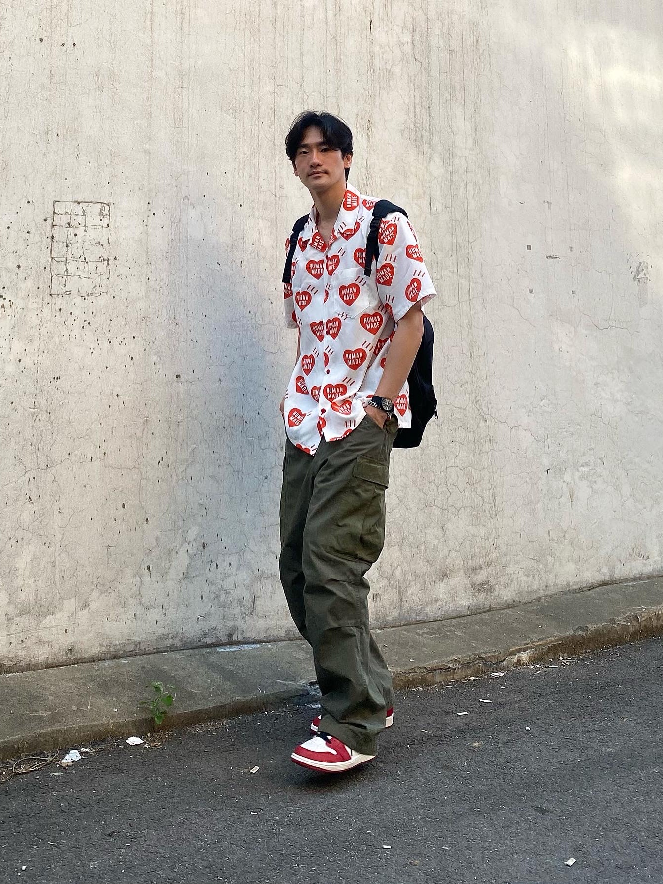 Jordan 1 Retro High OG Chicago 2022, Human Made Heart Aloha Shirt White 착용 스타일 - 1
