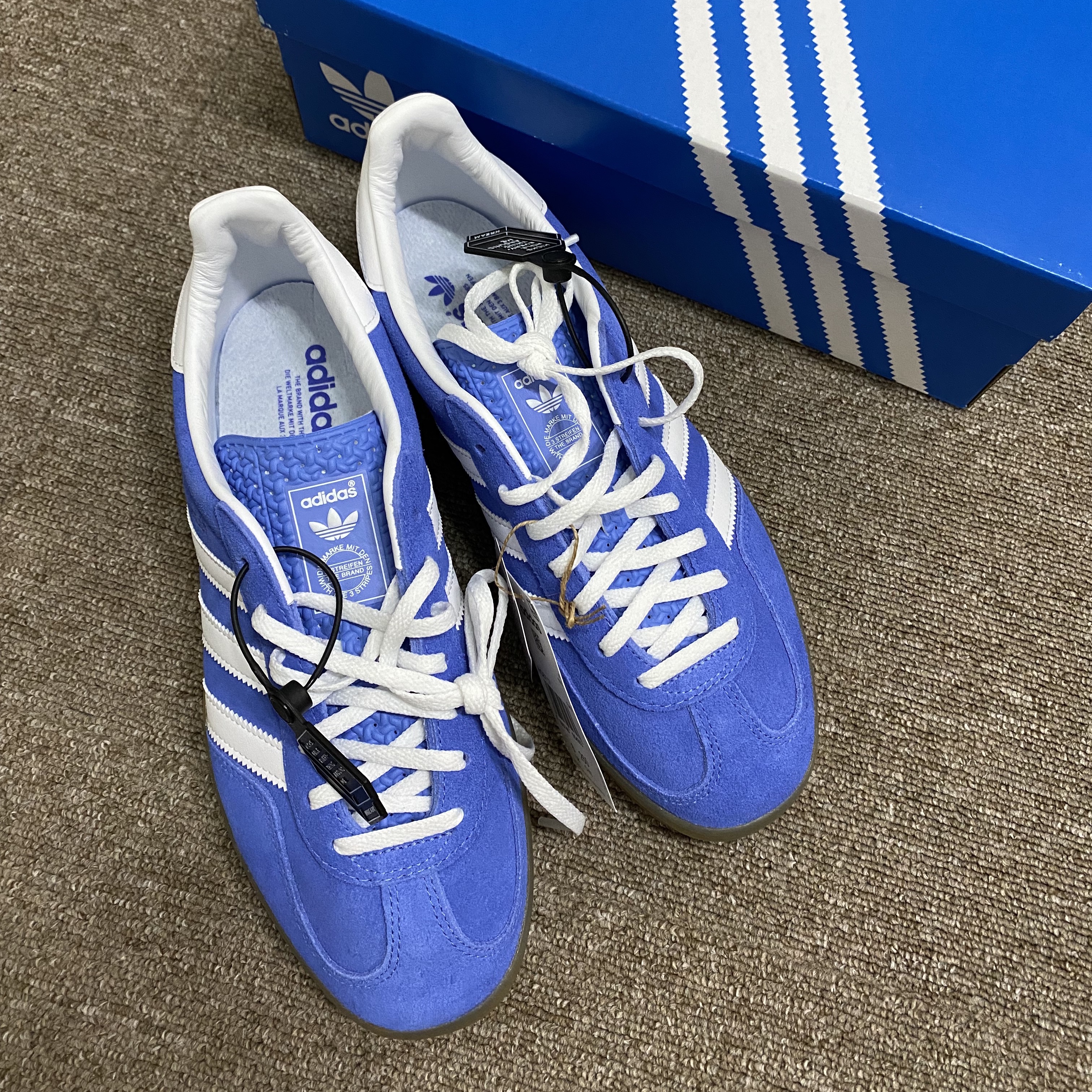 (W) Adidas Gazelle Indoor Blue Fusion Cloud White 착용 스타일 - 1