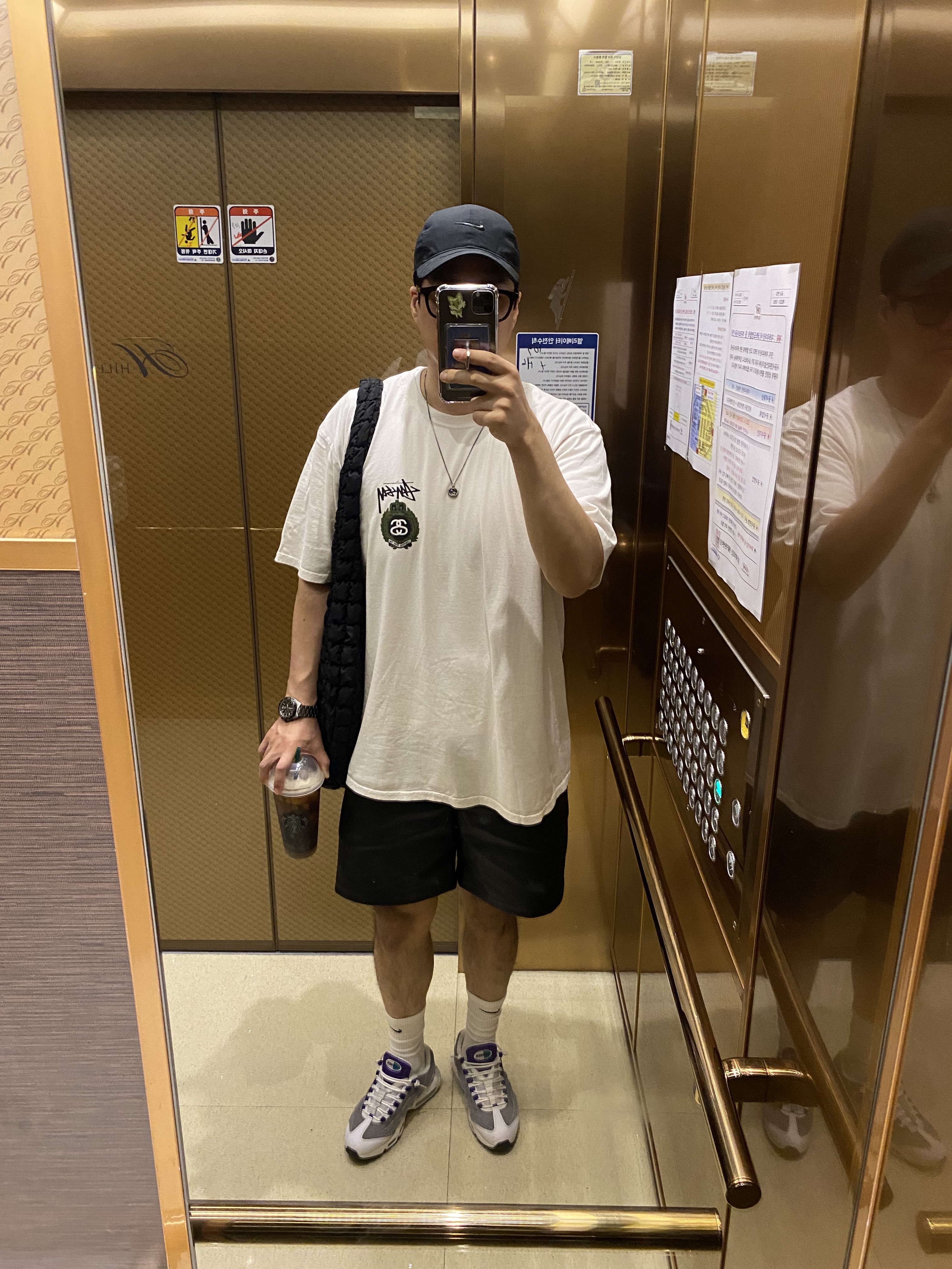 Stussy Crown Wreath Pigment Dyed T-Shirt Natural, Nike x Drake Nocta NRG AU L91 Cap 착용 스타일