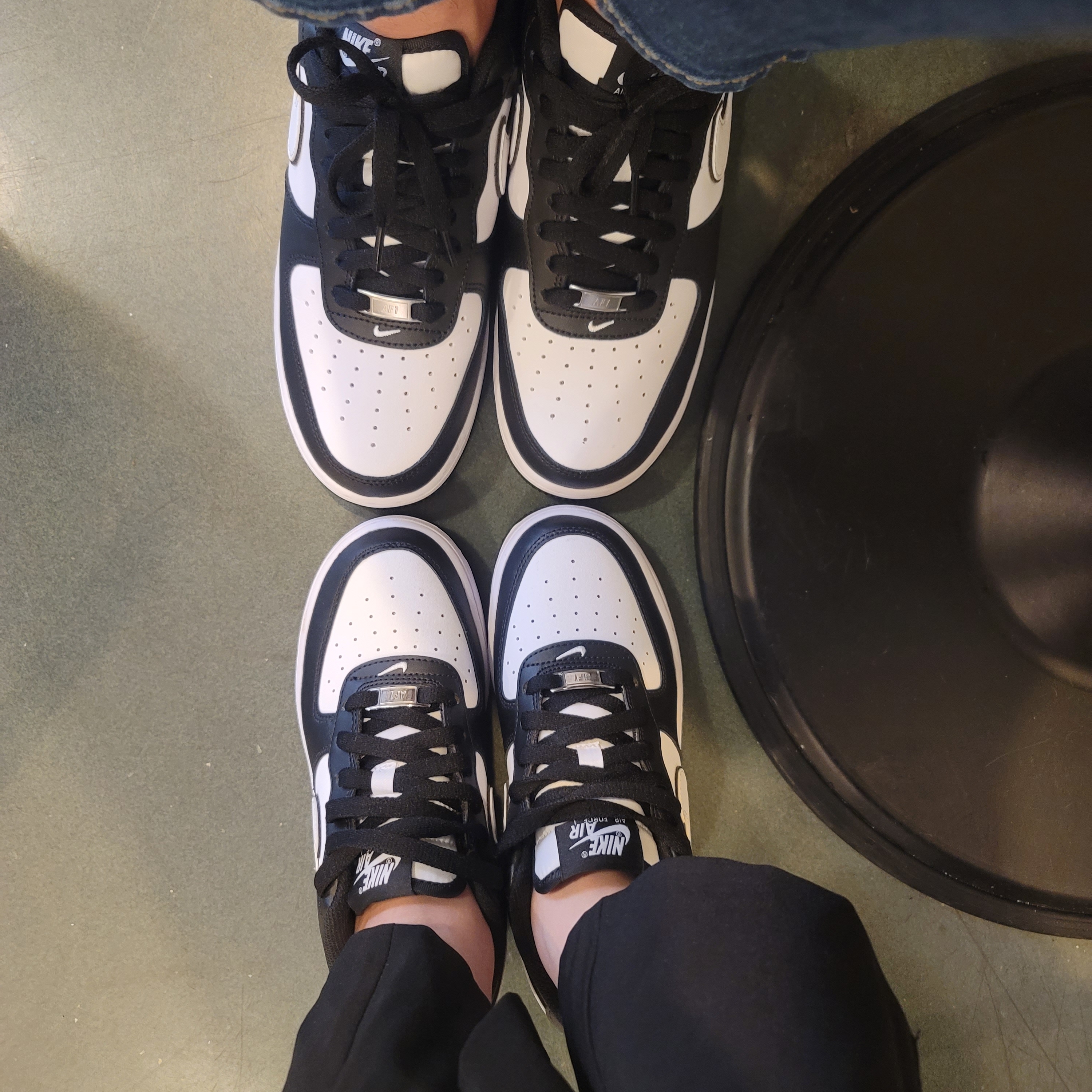 Nike Air Force 1 '07 Black White, (GS) Nike Air Force 1 LV8 2 Black White 착용 스타일 - 2