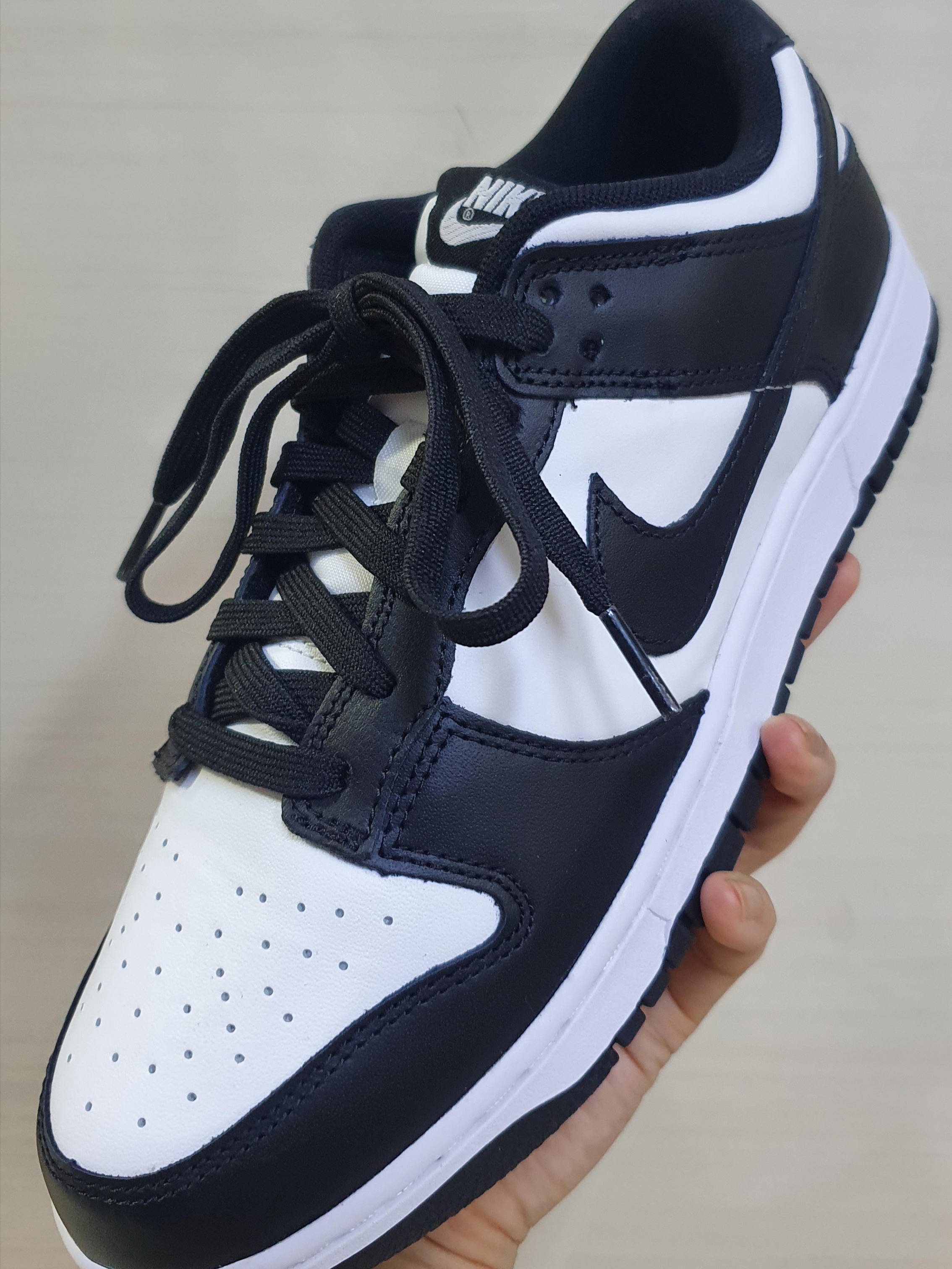 (W) Nike Dunk Low Black 착용 스타일