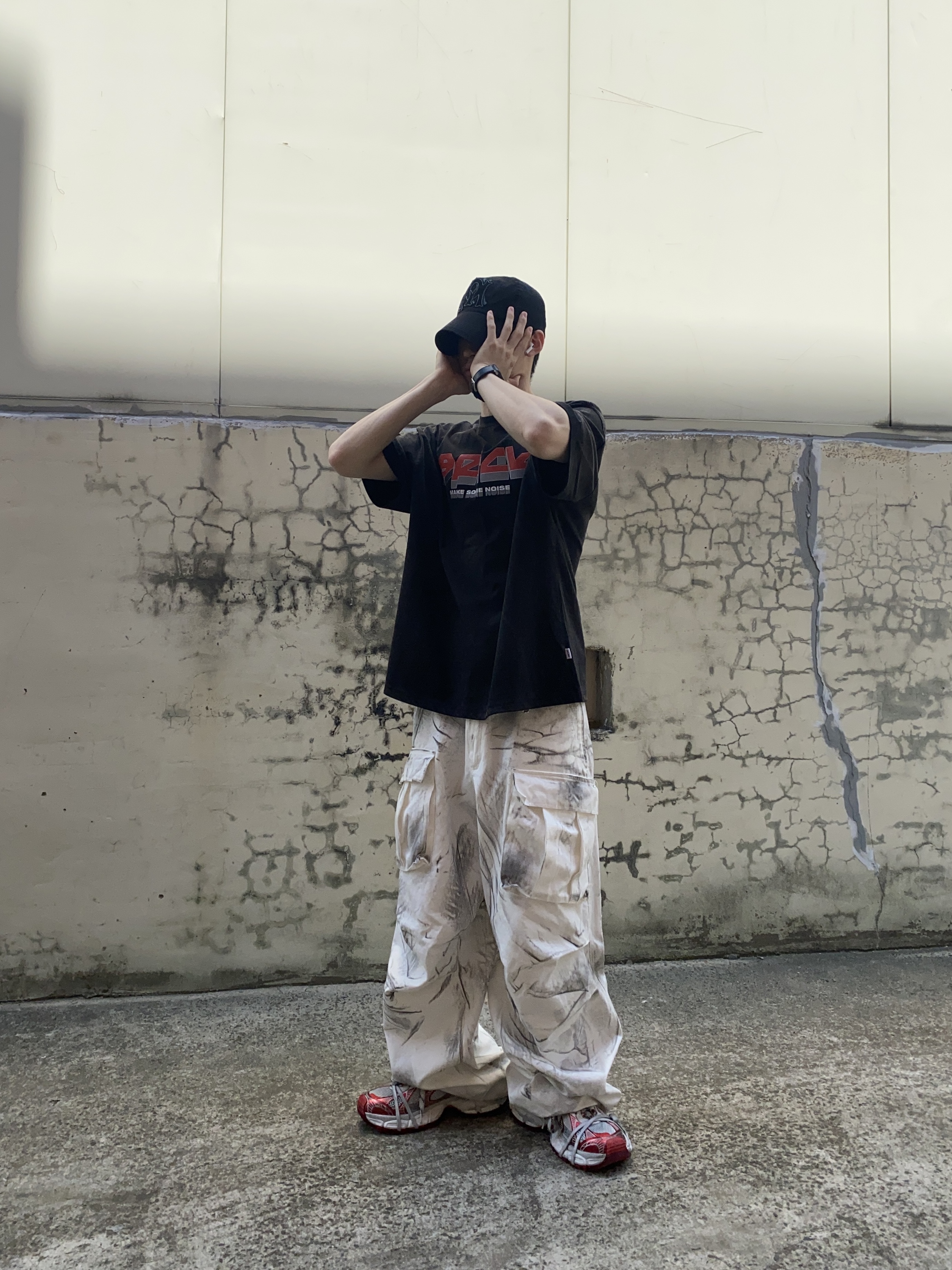 Balenciaga 3XL Sneakers White Red, Nos Couleurs 01 Cargo Pants Dirty Washing 착용 스타일 - 2