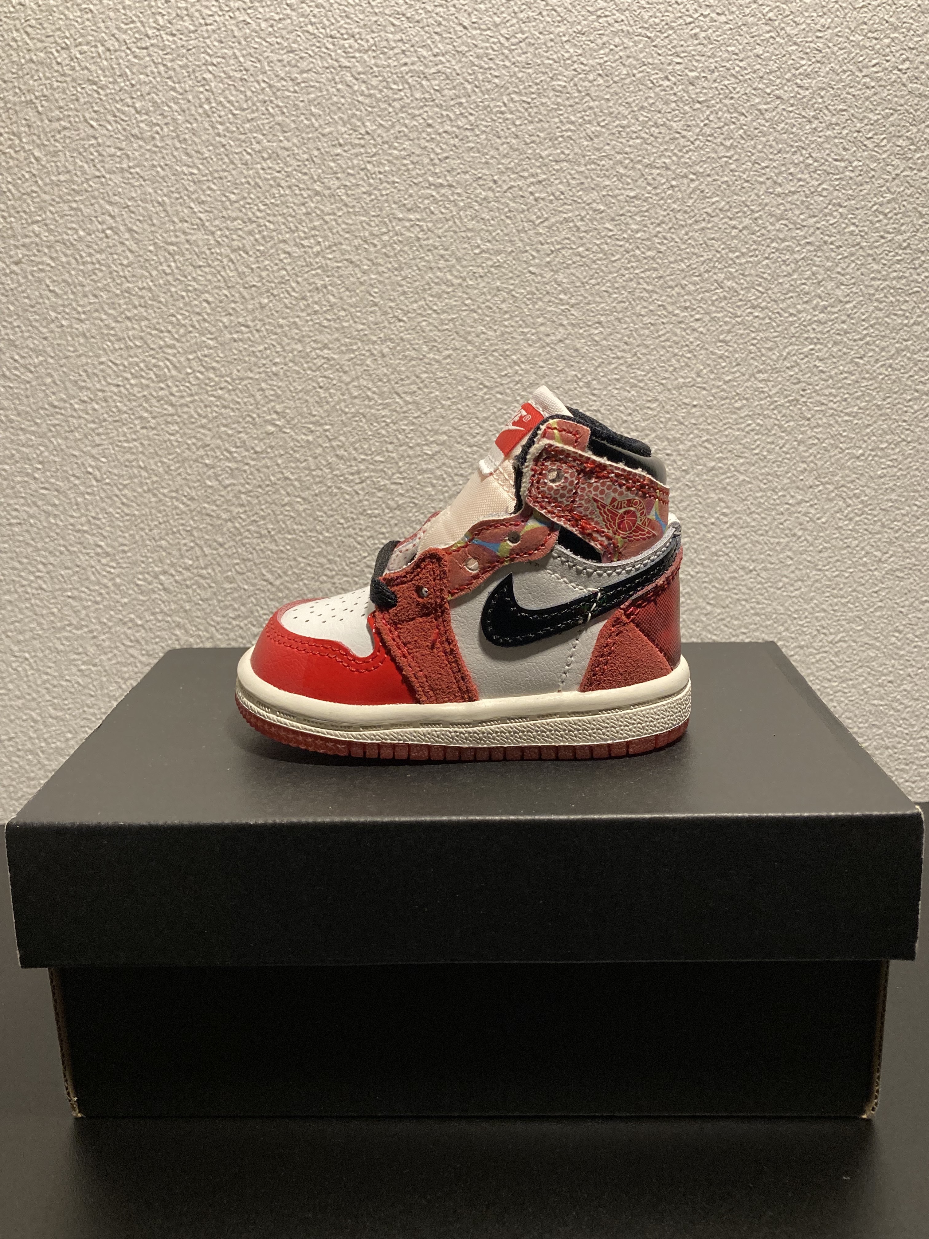 (TD) Jordan 1 Retro High Spider-Man Next Chapter 착용 스타일 - 3
