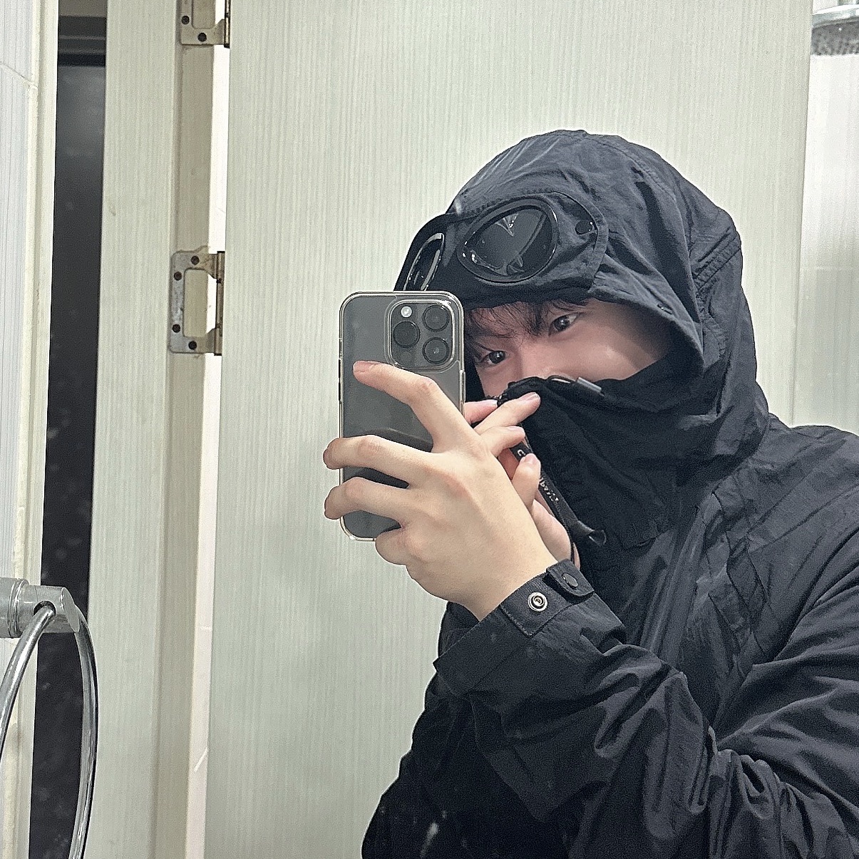 C.P. Company Chrome-R Goggle Jacket Black - 23SS 착용 스타일