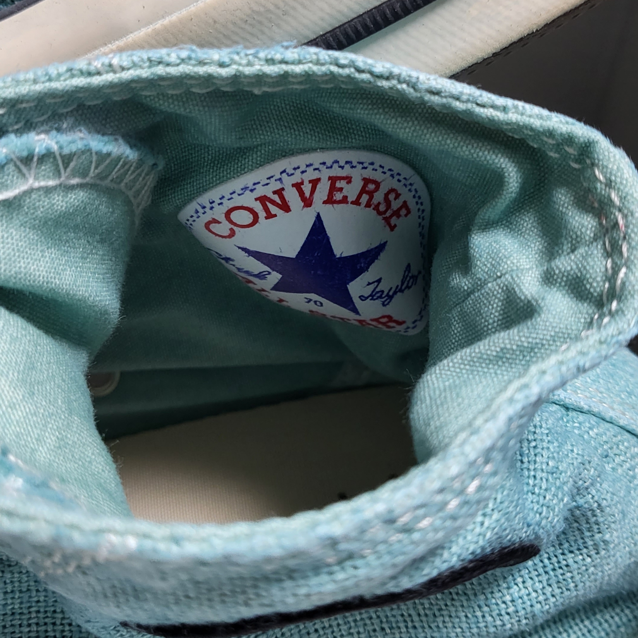 Converse x Stussy x Our Legacy Work Shop Chuck 70 High Pool Blue 착용 스타일 - 2