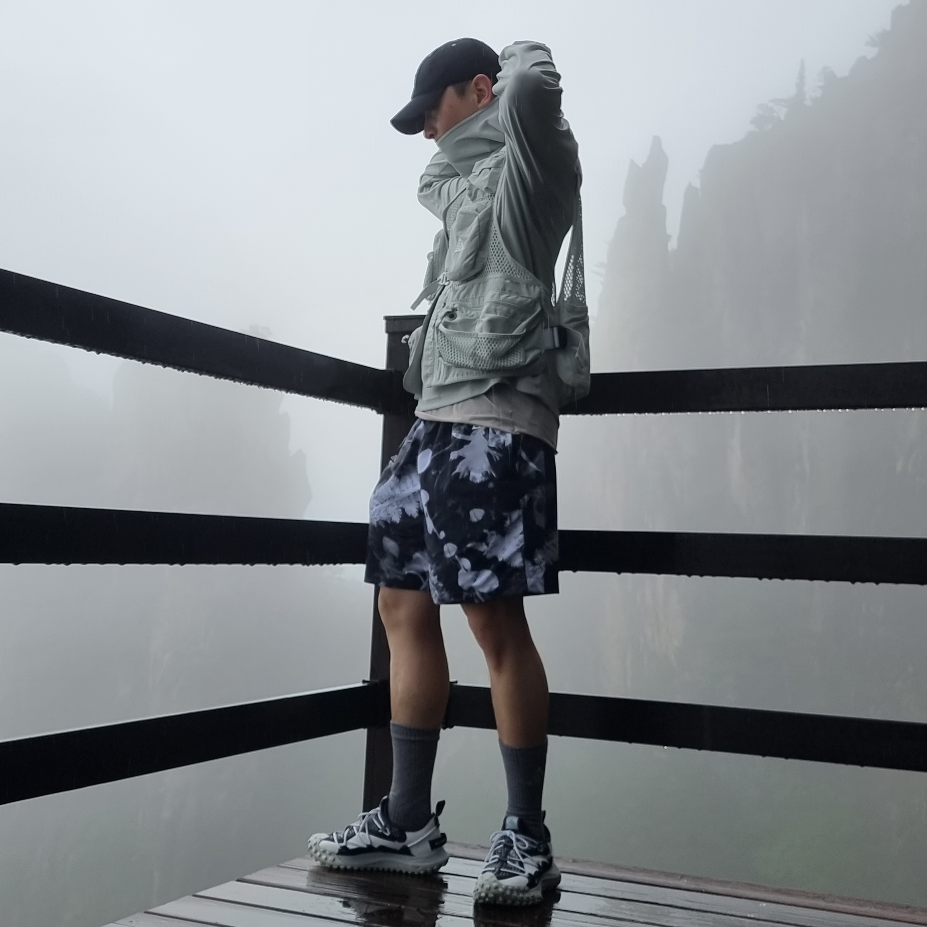 Nike ACG Buttles Vest Light Silver - US/EU 착용 스타일