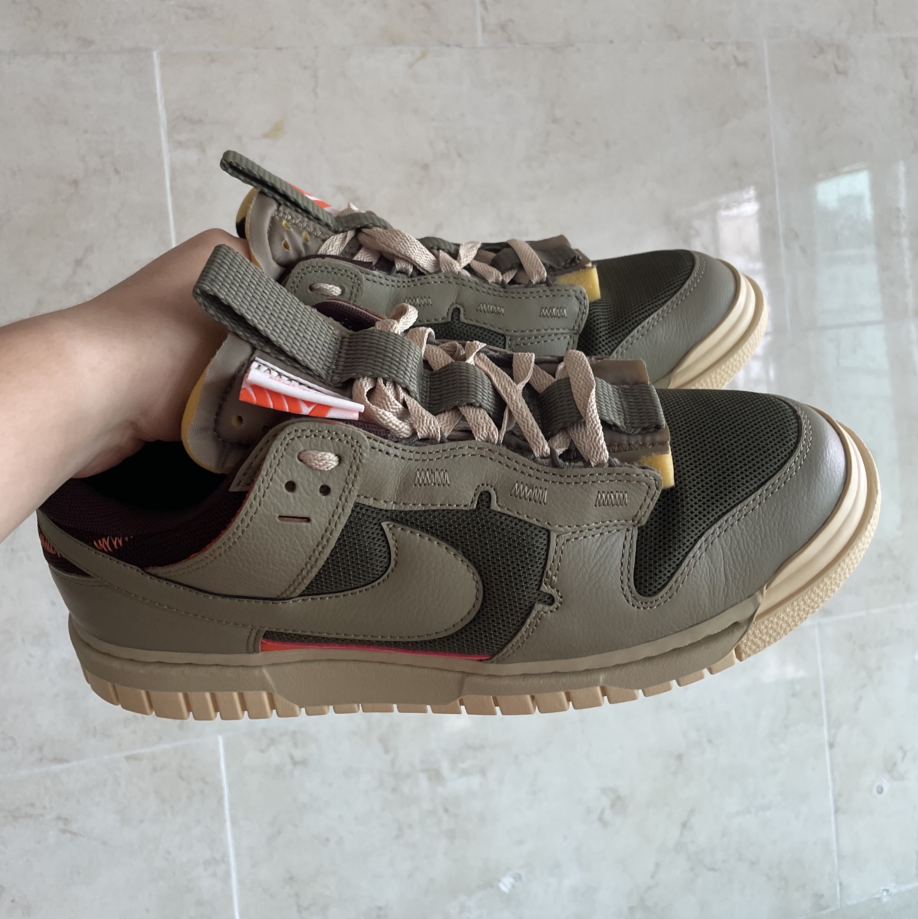 Nike Air Dunk Jumbo Medium Olive 착용 스타일