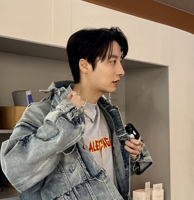 KREAM 프로필 이미지